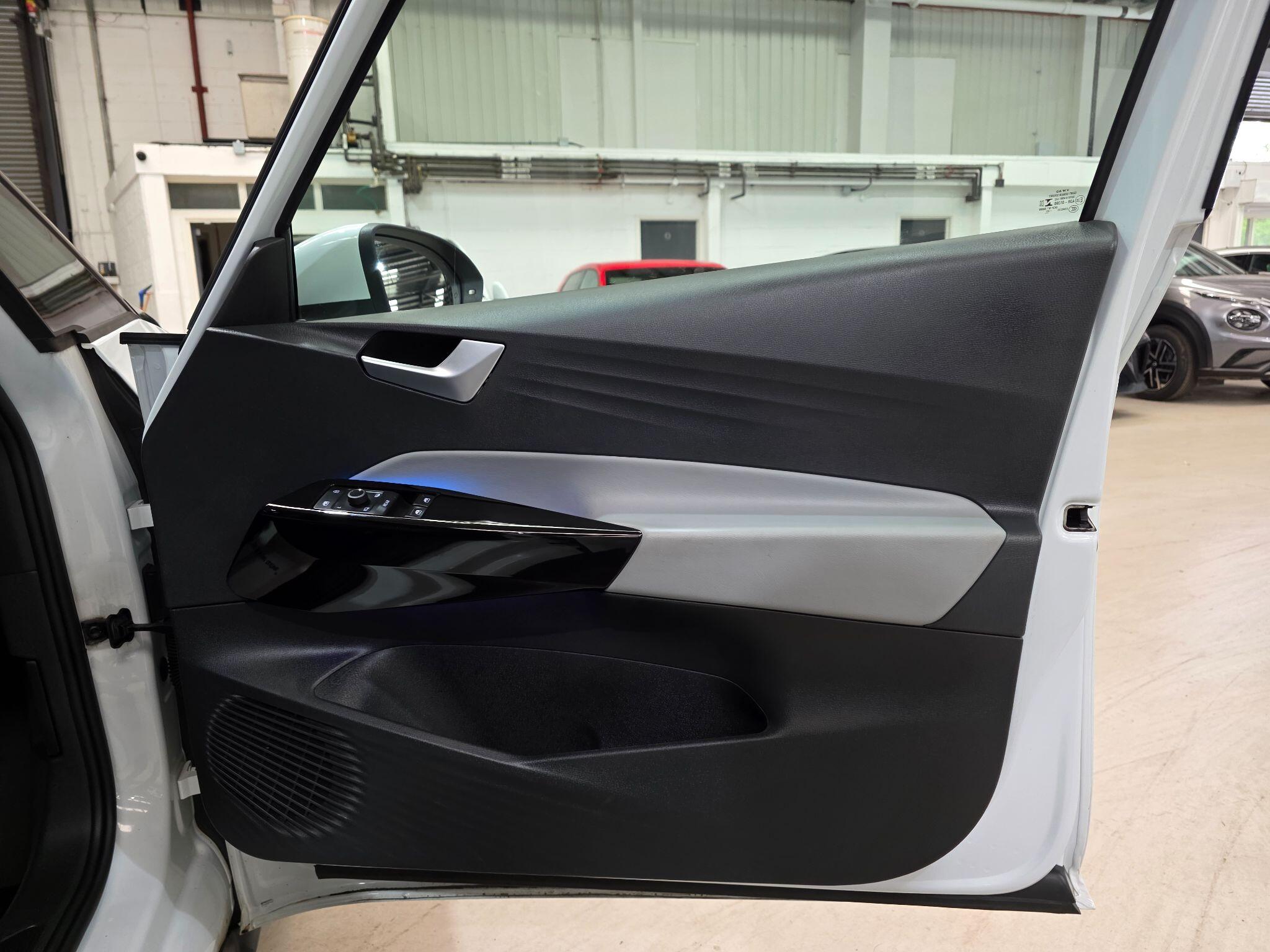 Volkswagen Id.3 view 13