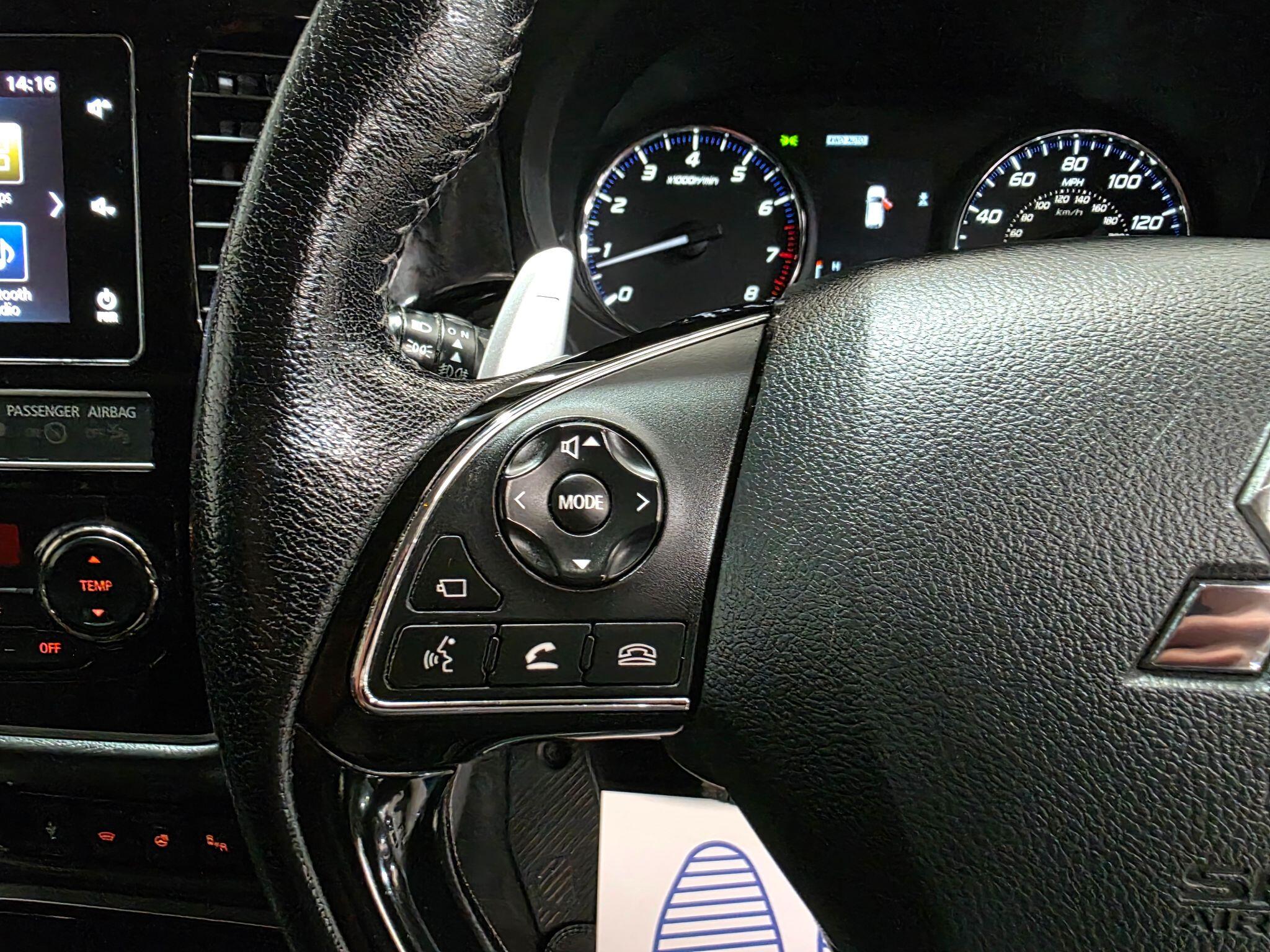 Mitsubishi Outlander view 17