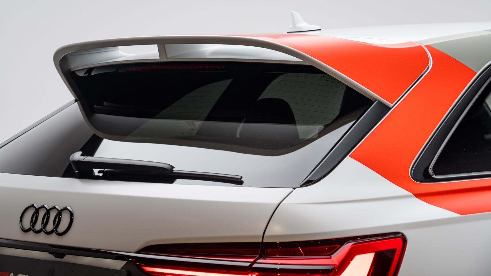 Audi RS6 Avant view 62