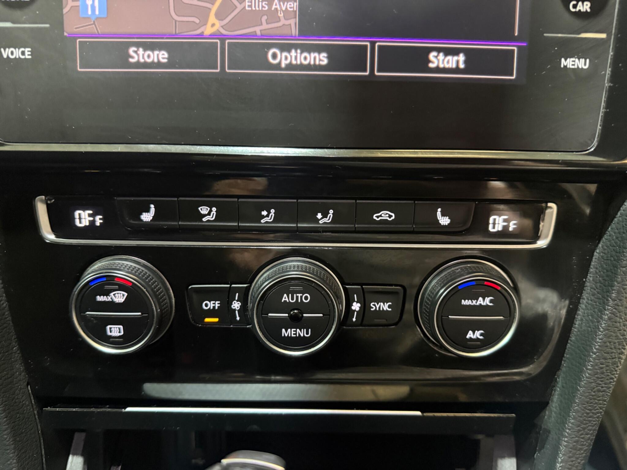 Volkswagen Golf view 68