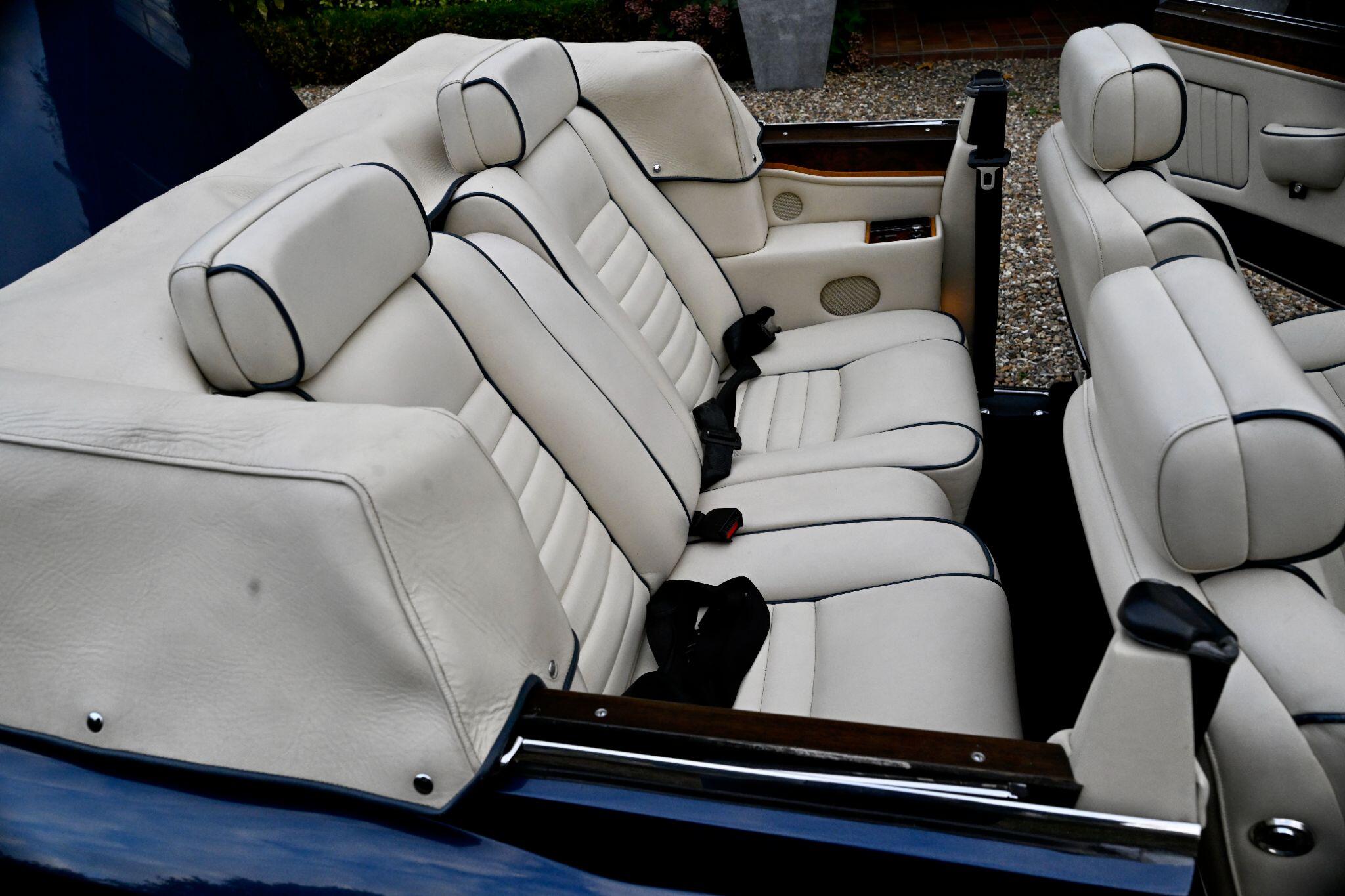 Rolls-Royce Corniche view 34