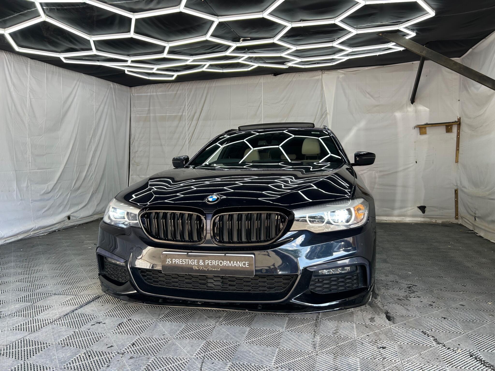 BMW 5 Series view 5