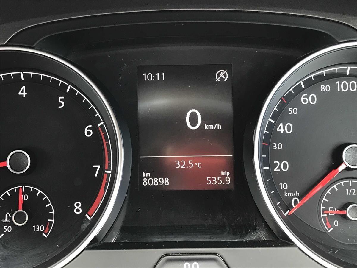 Volkswagen Golf view 14