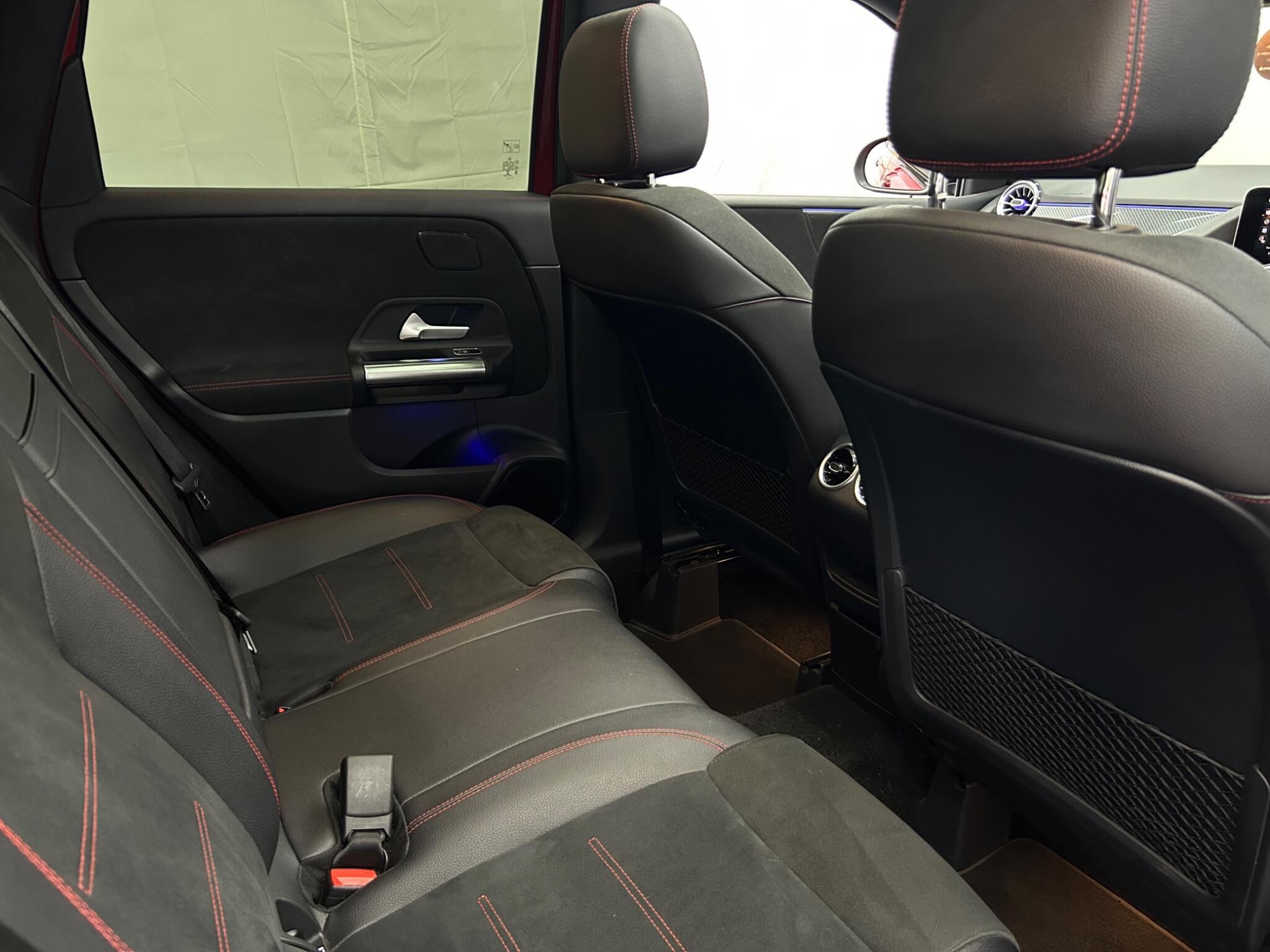 Mercedes-Benz B Class view 23