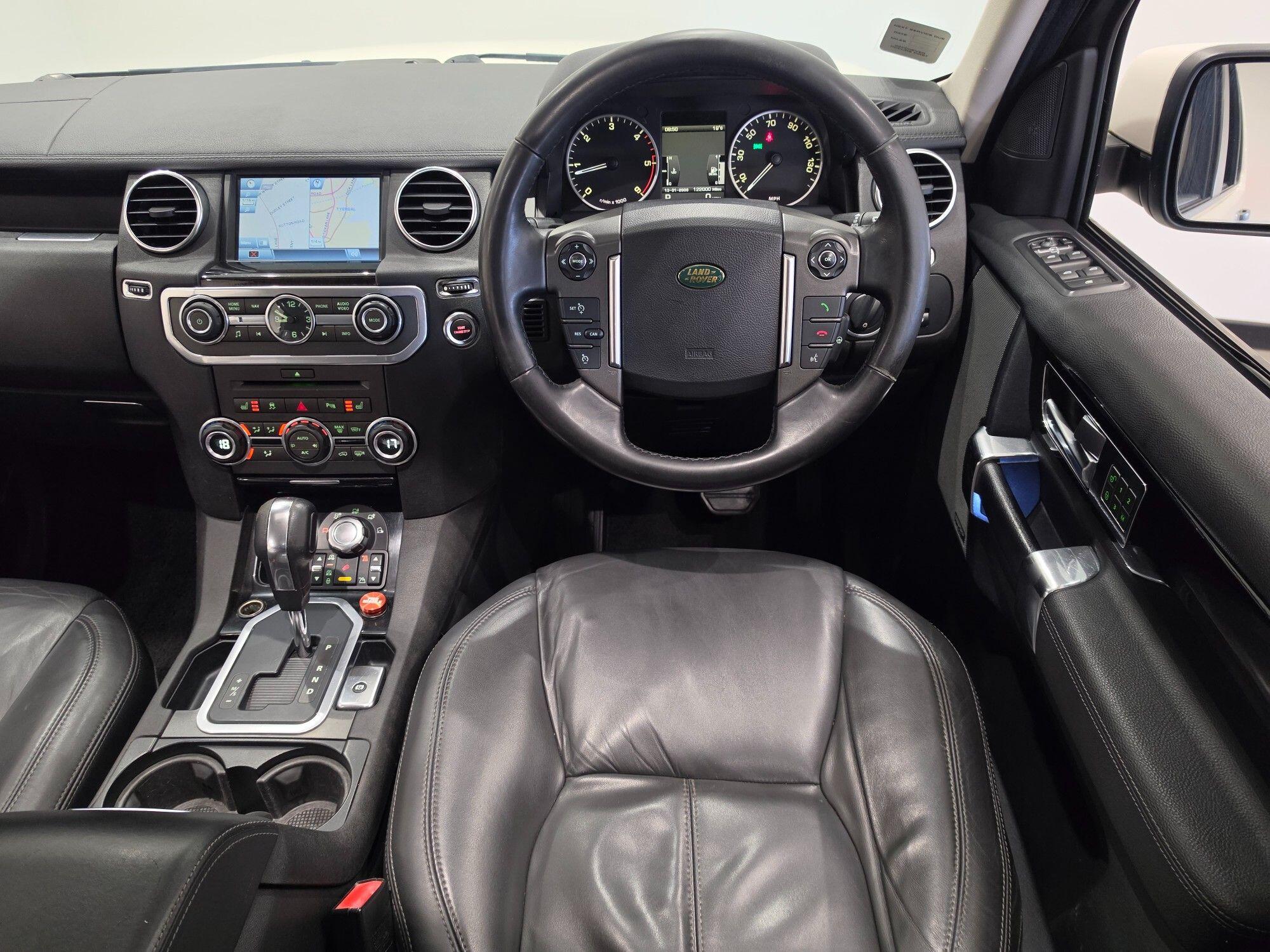 Land Rover Discovery view 26