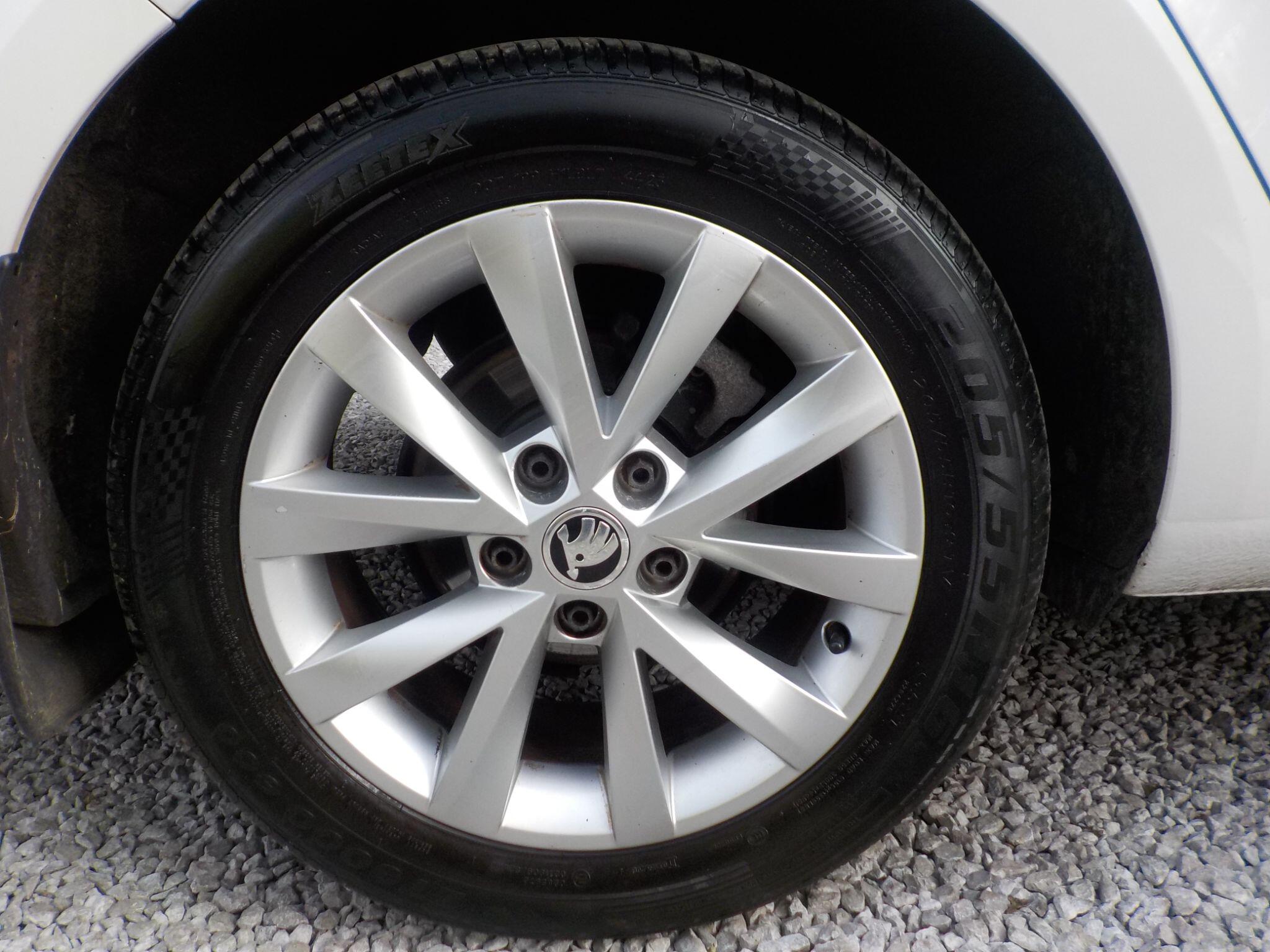 Skoda Octavia 1.6 TDI CR S Estate 5dr Diesel Manual Euro 6 (s/s) (115 ps)