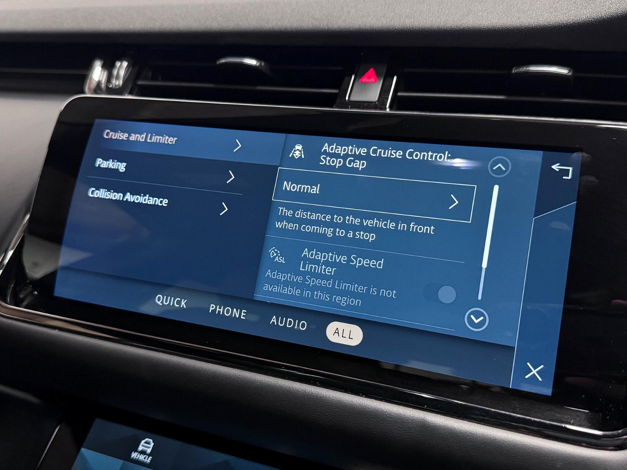 Land Rover Range Rover Evoque view 45