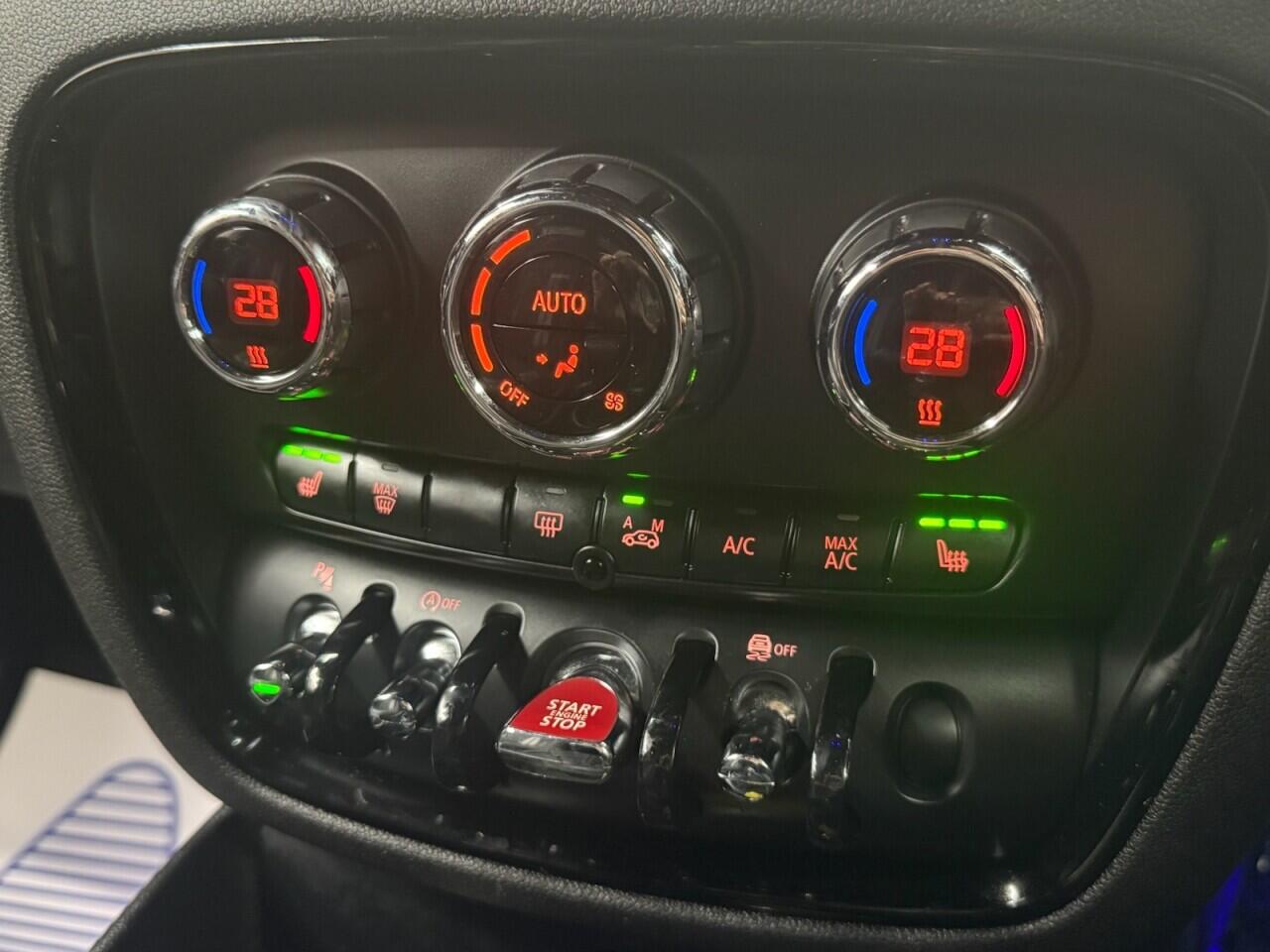 Mini Clubman view 20