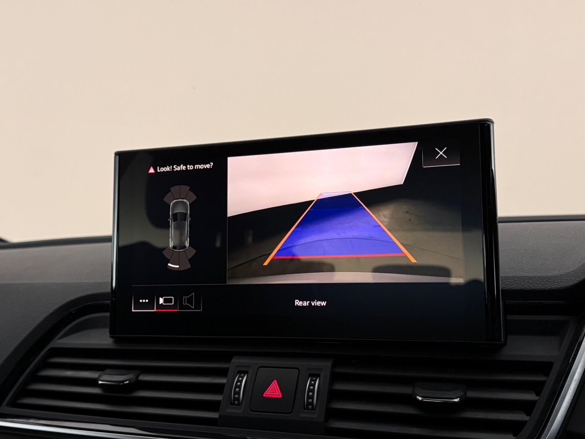 Audi Q5 view 27