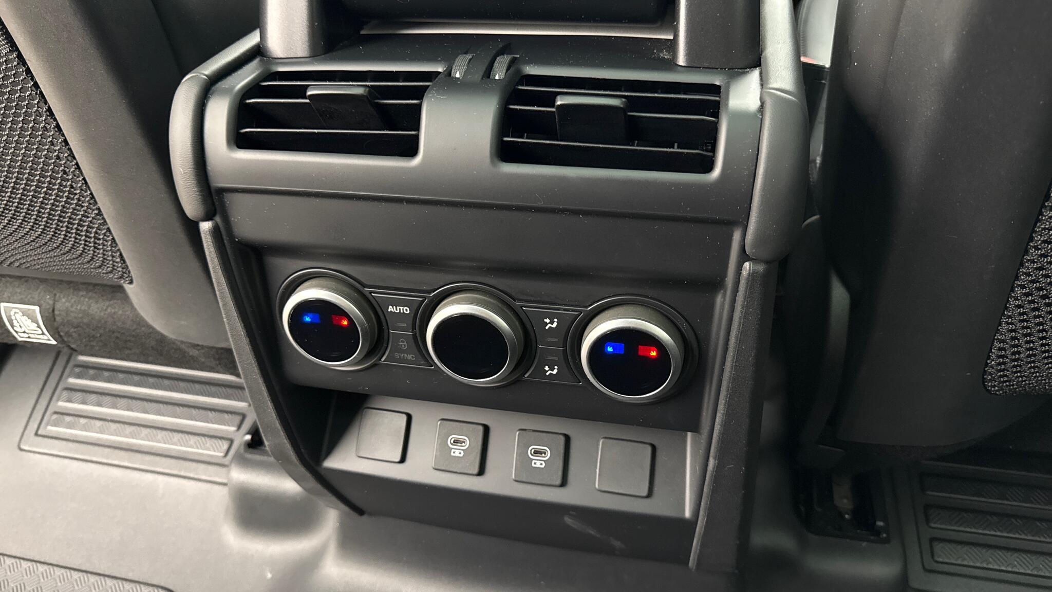 Land Rover Defender view 18