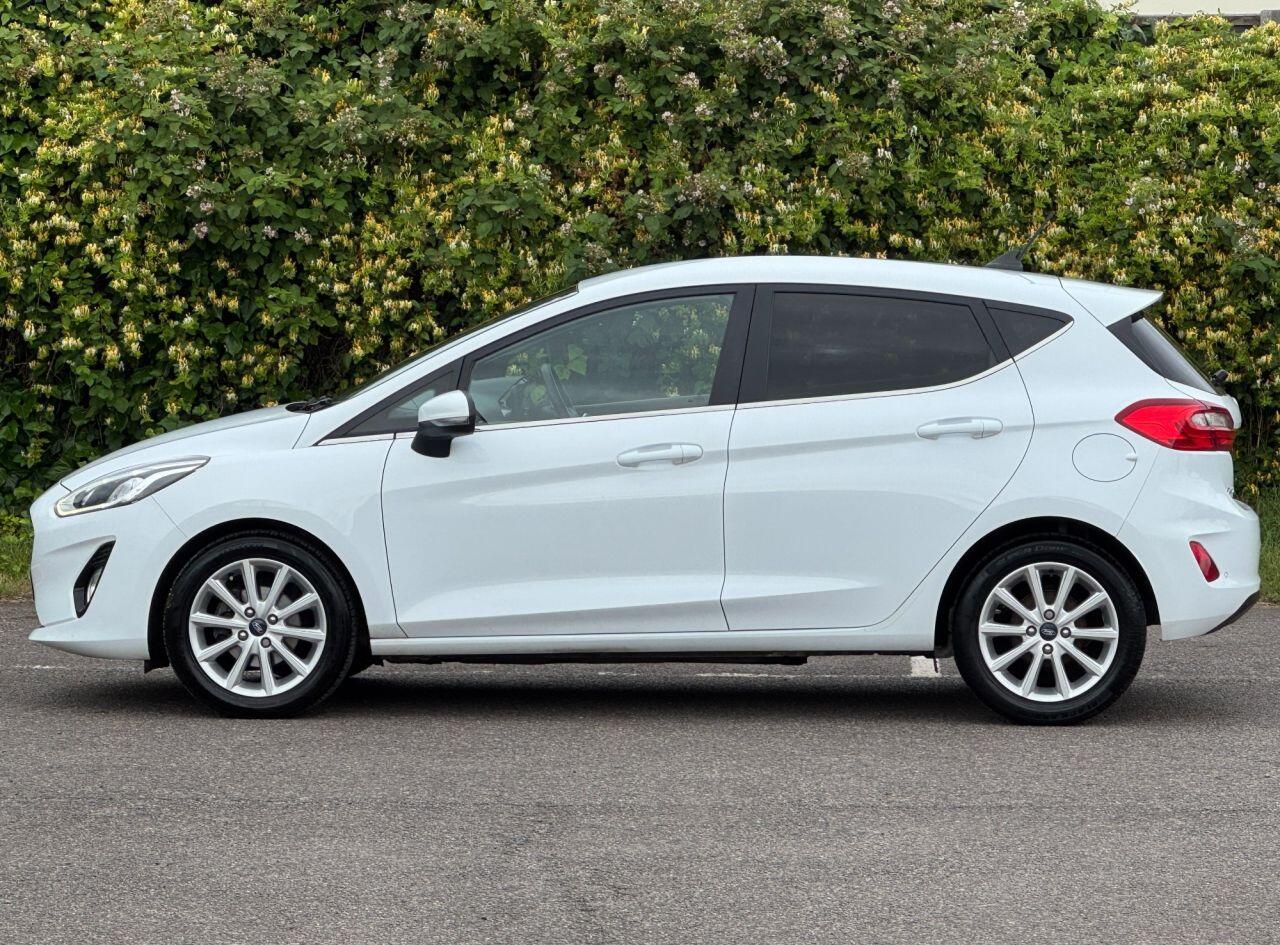 Ford Fiesta view 4