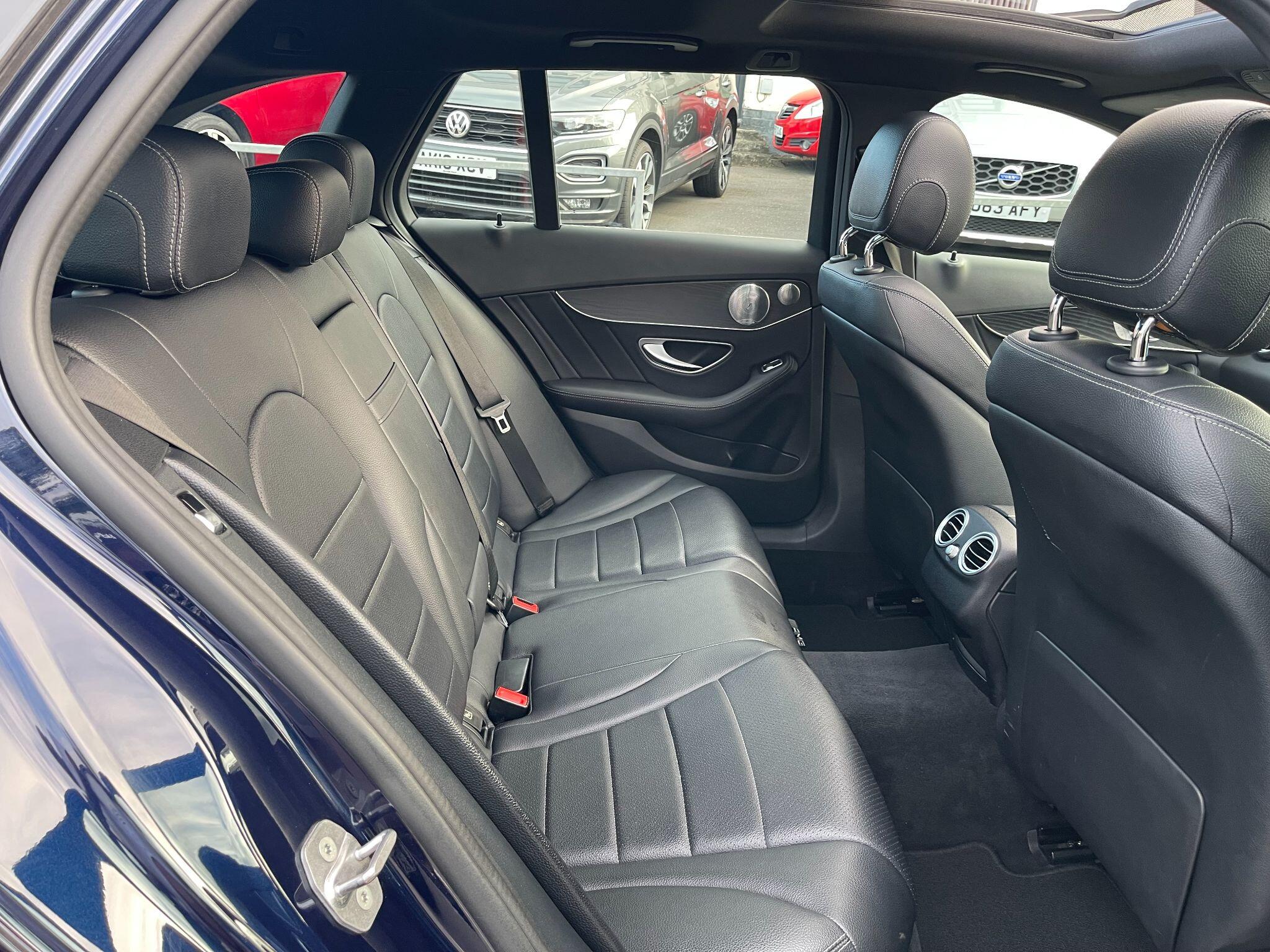 Mercedes-Benz C-Class view 34