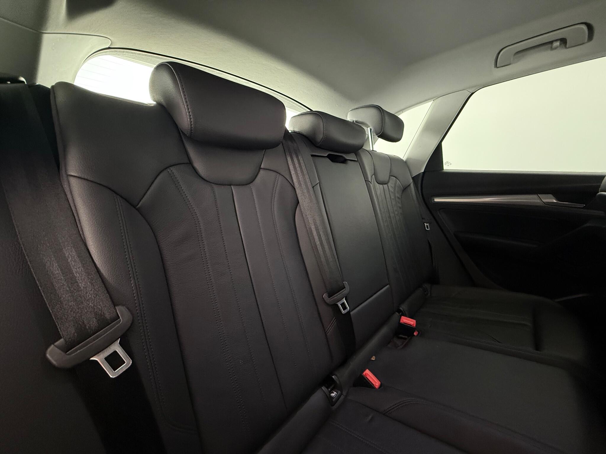 Audi Q5 view 31