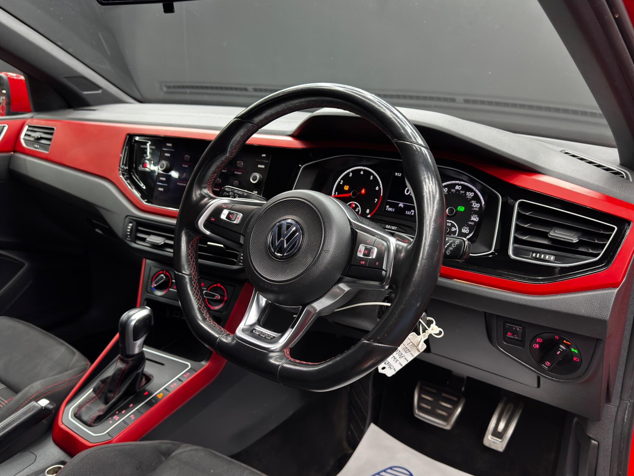 Volkswagen Polo view 9