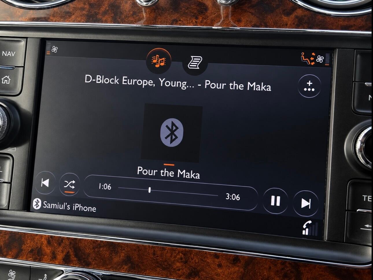 Bentley Bentayga view 50