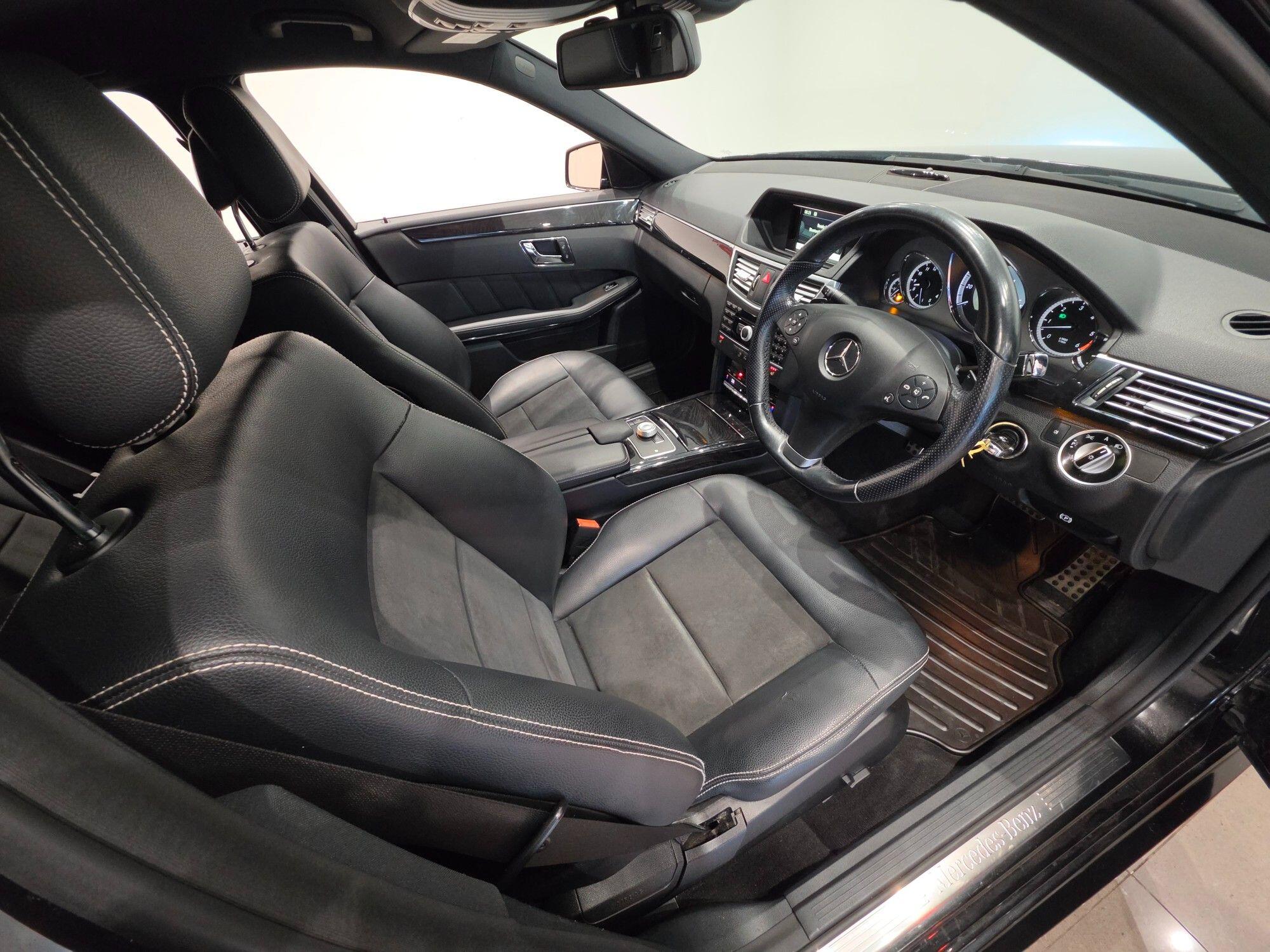 Mercedes-Benz E-Class view 28