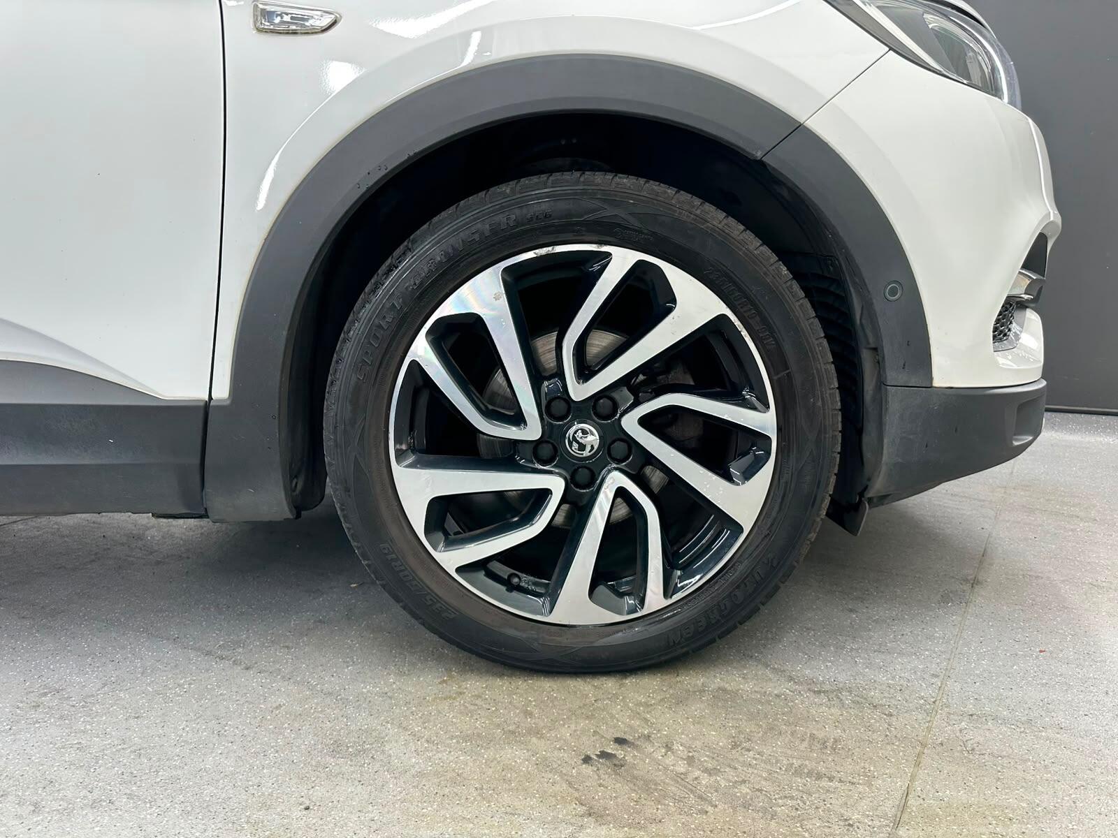 Vauxhall Grandland X view 17