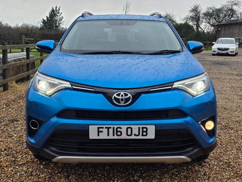 2016 Toyota RAV4 image 16