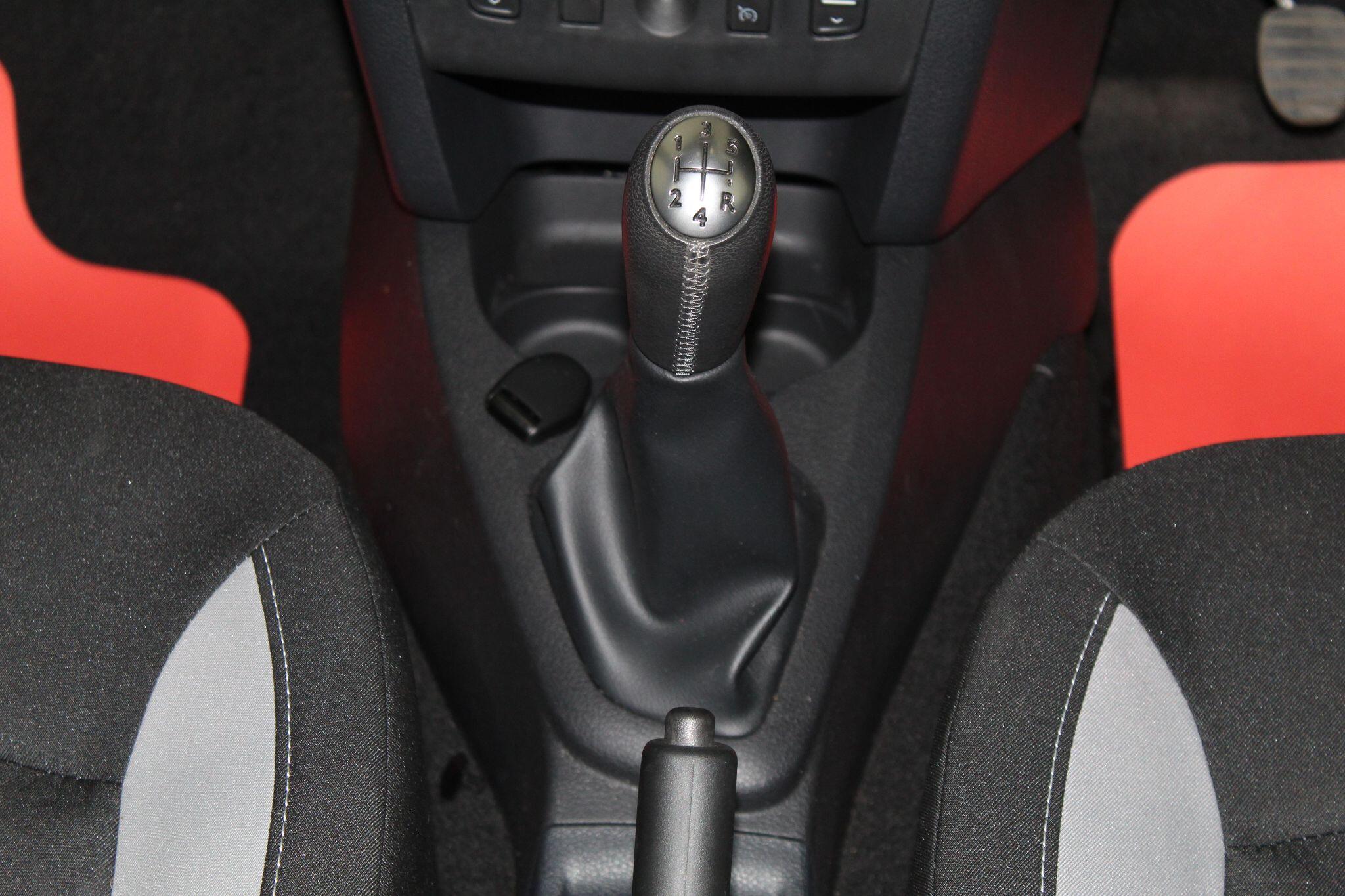 Dacia Sandero view 41