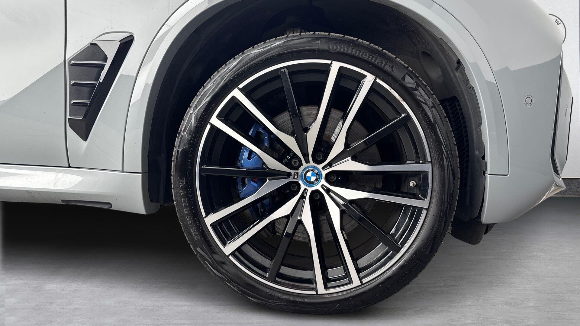 BMW X5 view 14