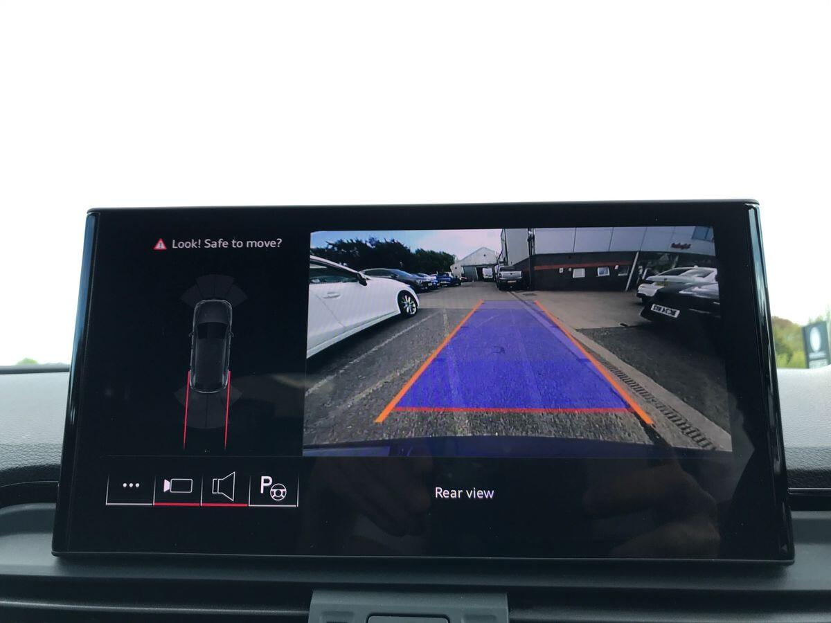 Audi Q5 view 19