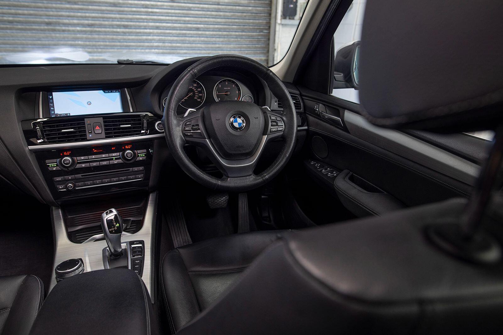 BMW X3 view 31
