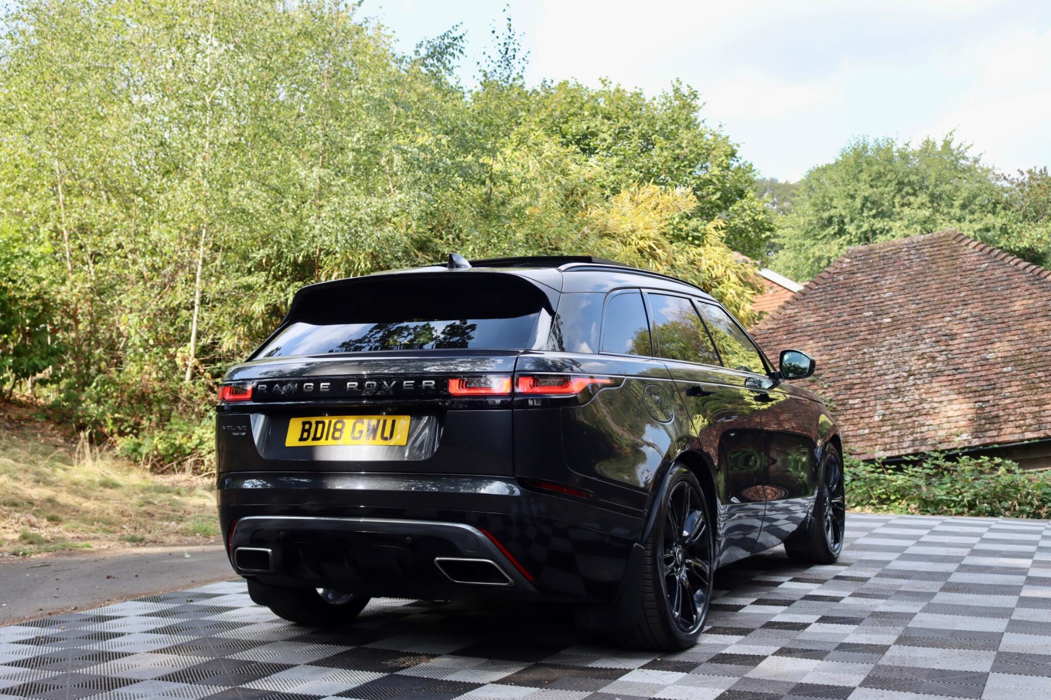 Land Rover Range Rover Velar view 40