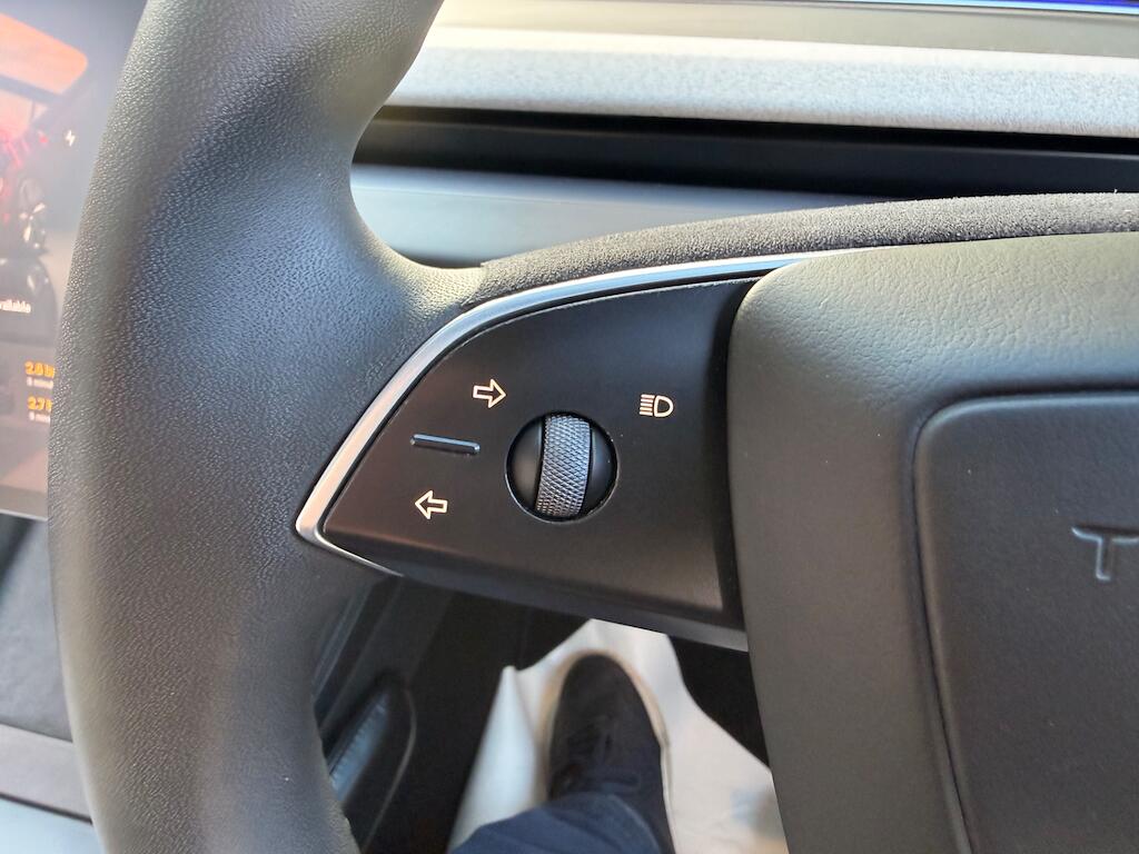 Tesla Model 3 view 42