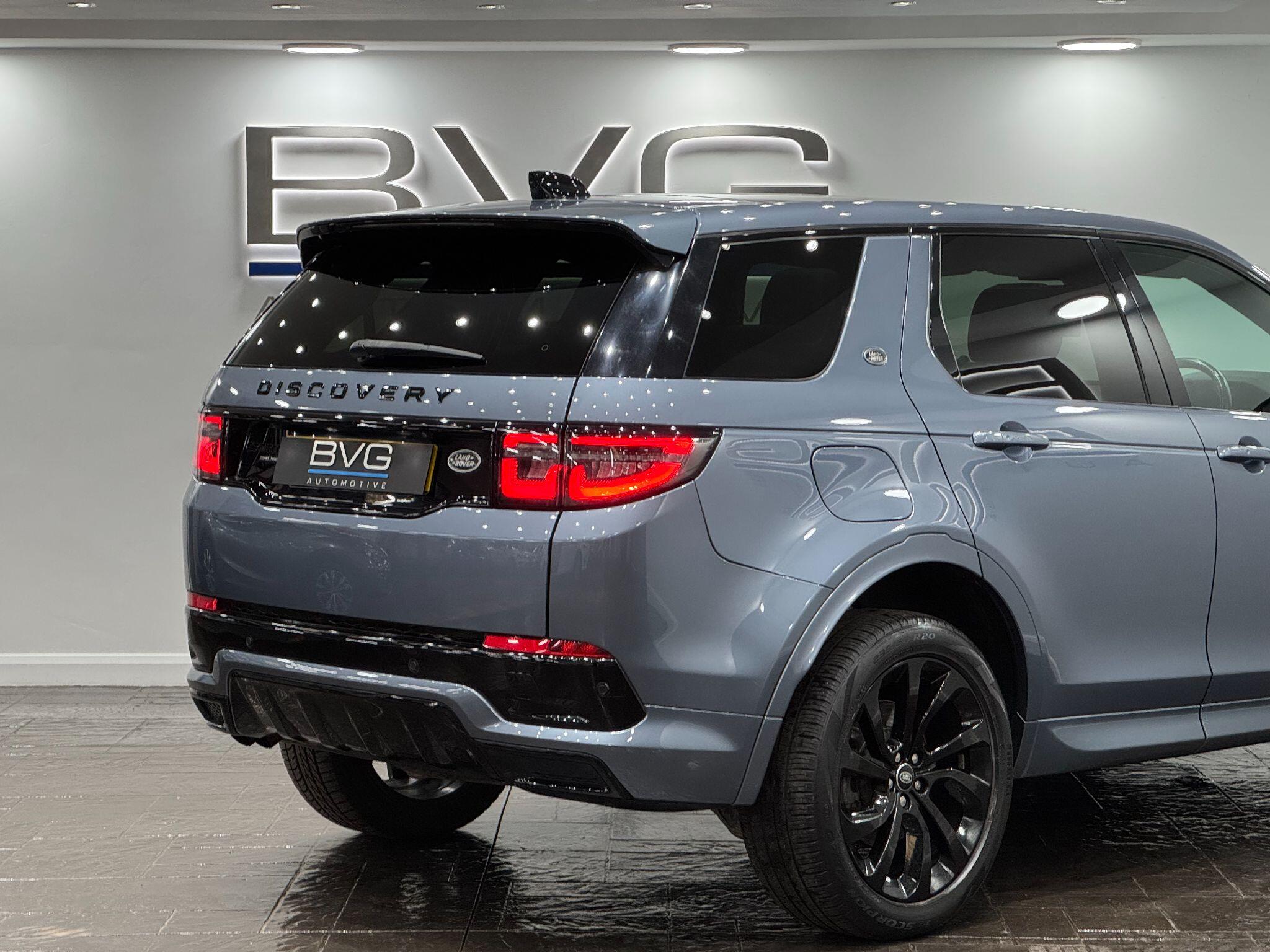 Land Rover Discovery Sport view 16