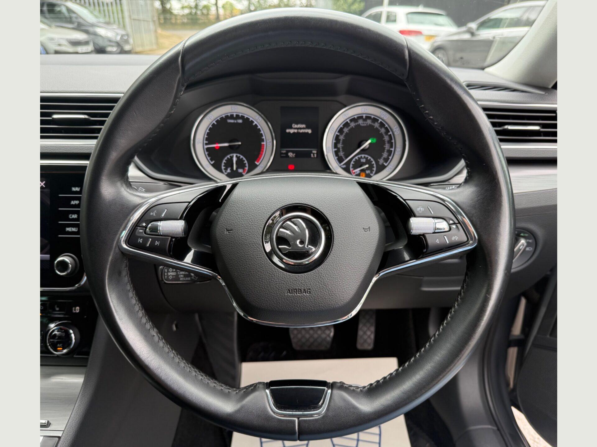 Skoda Superb view 7