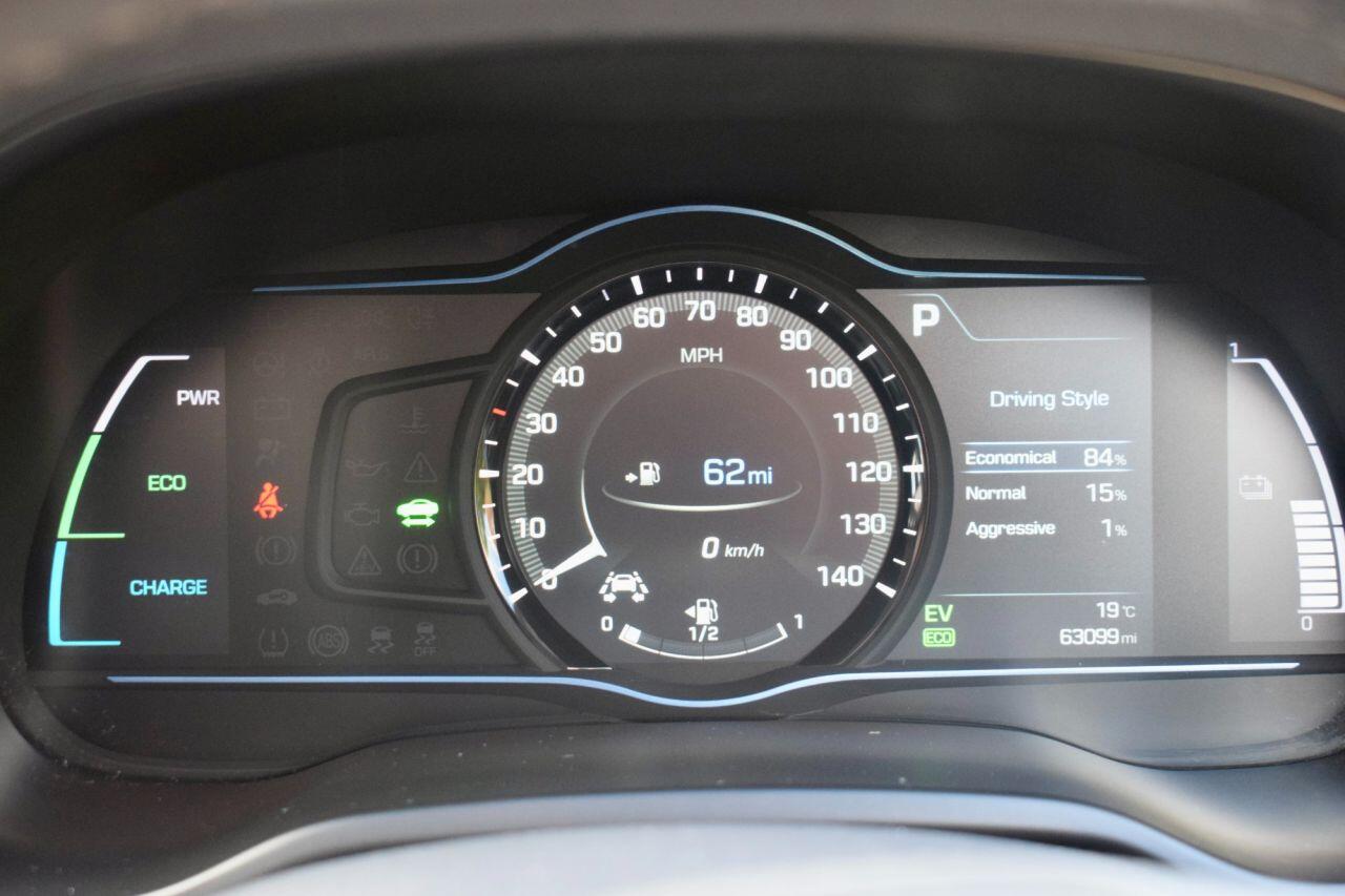 Hyundai Ioniq view 48