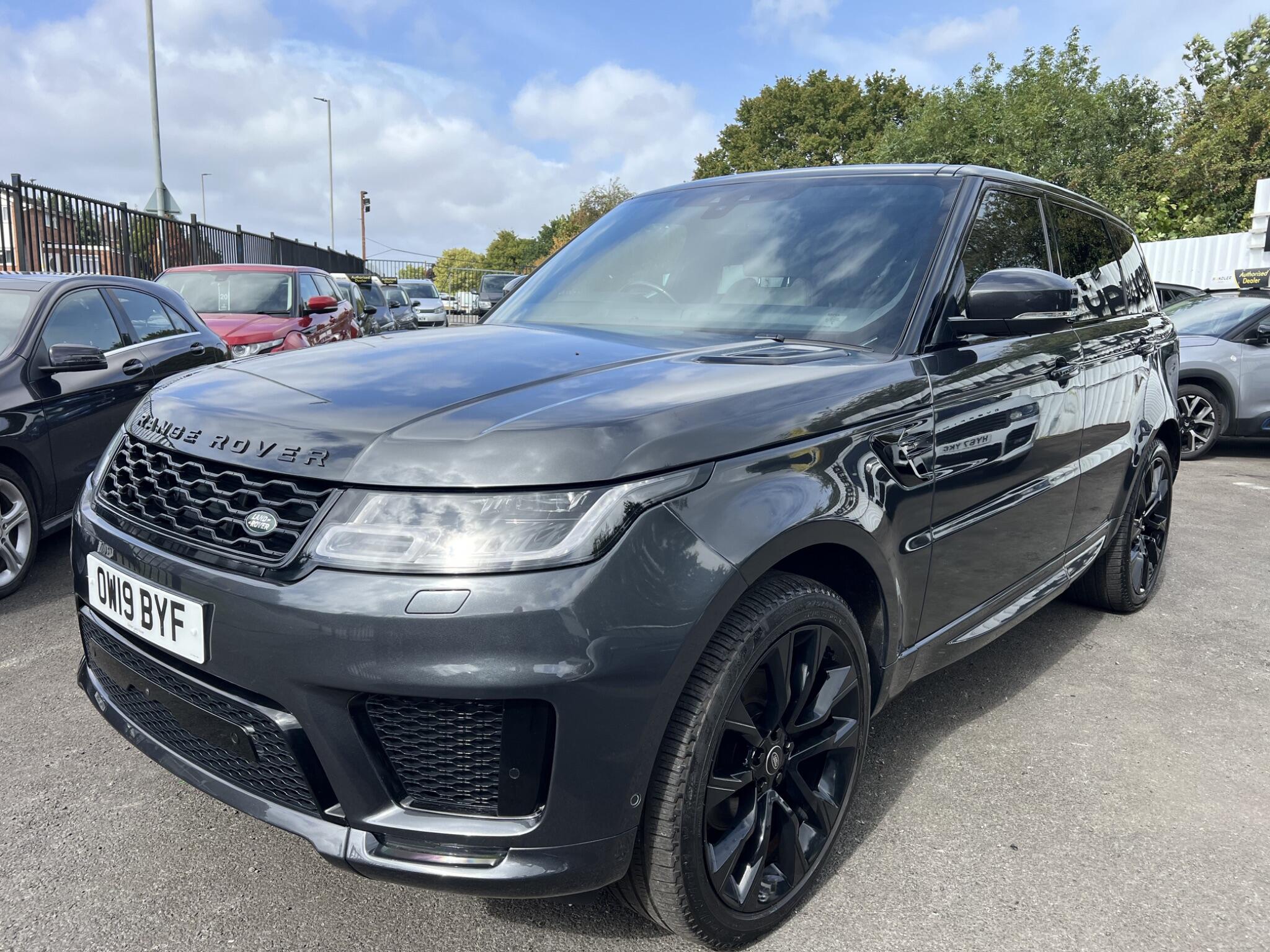 Land Rover Range Rover Sport view 3