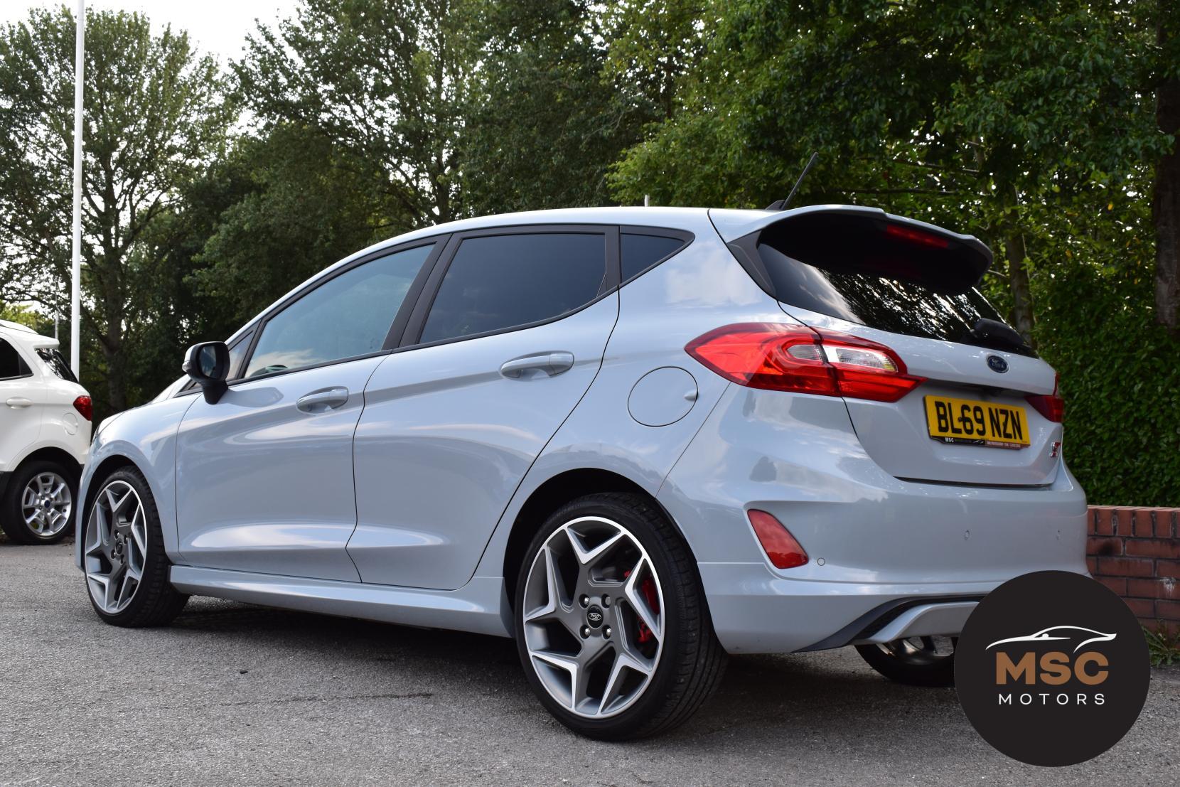 Ford Fiesta view 12