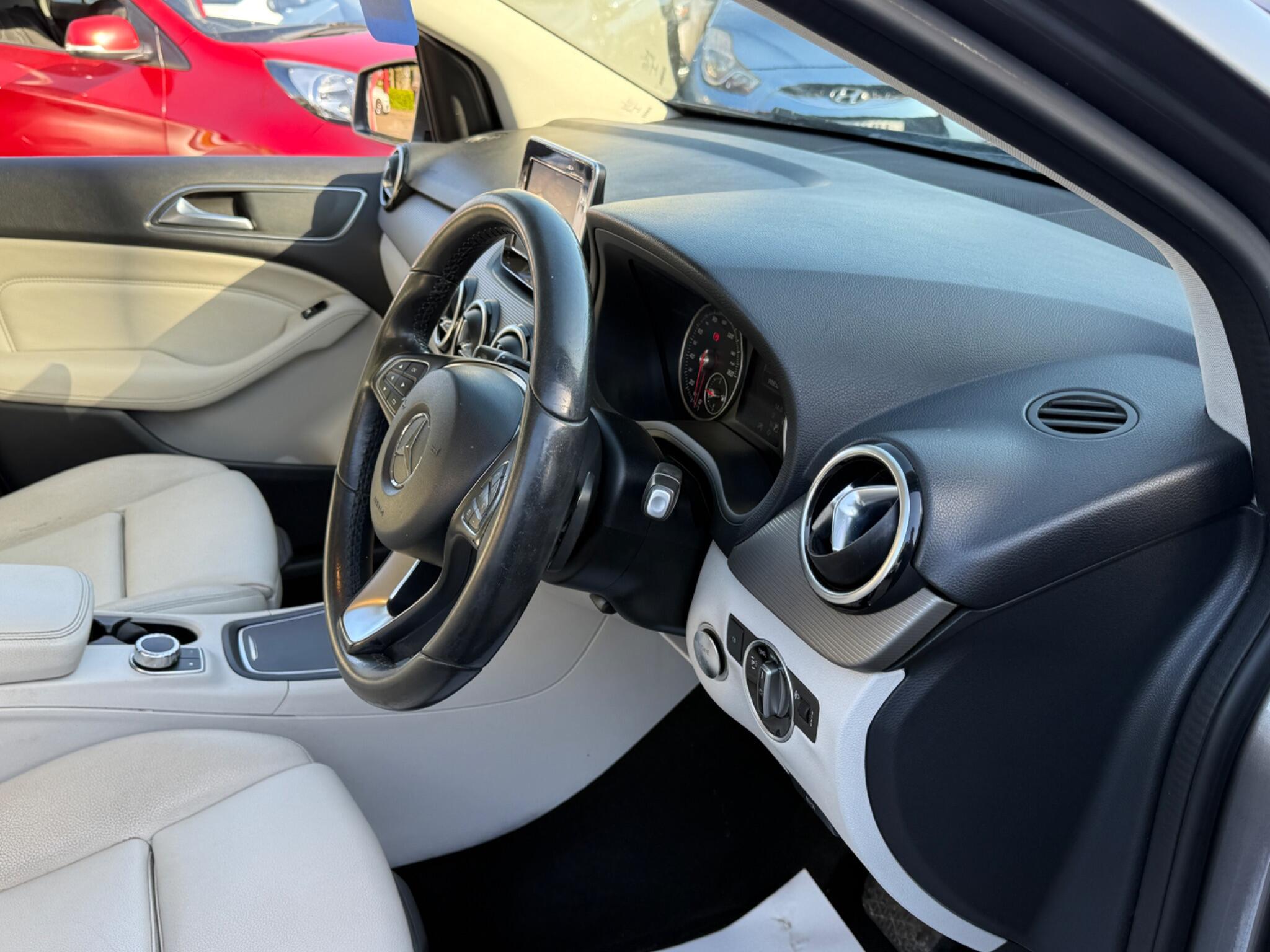 Mercedes-Benz B Class - Image 40