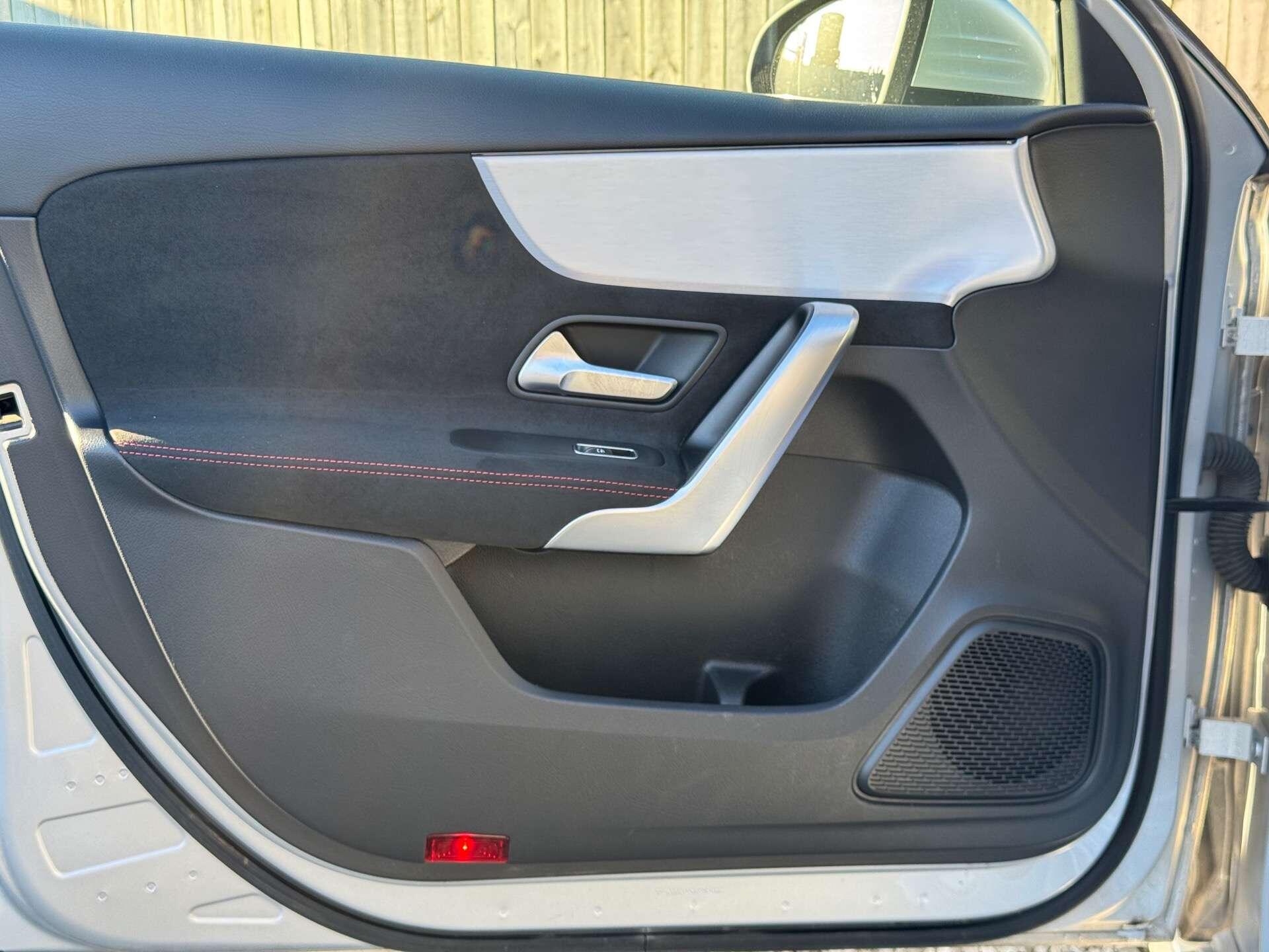 Mercedes-Benz A-Class view 82