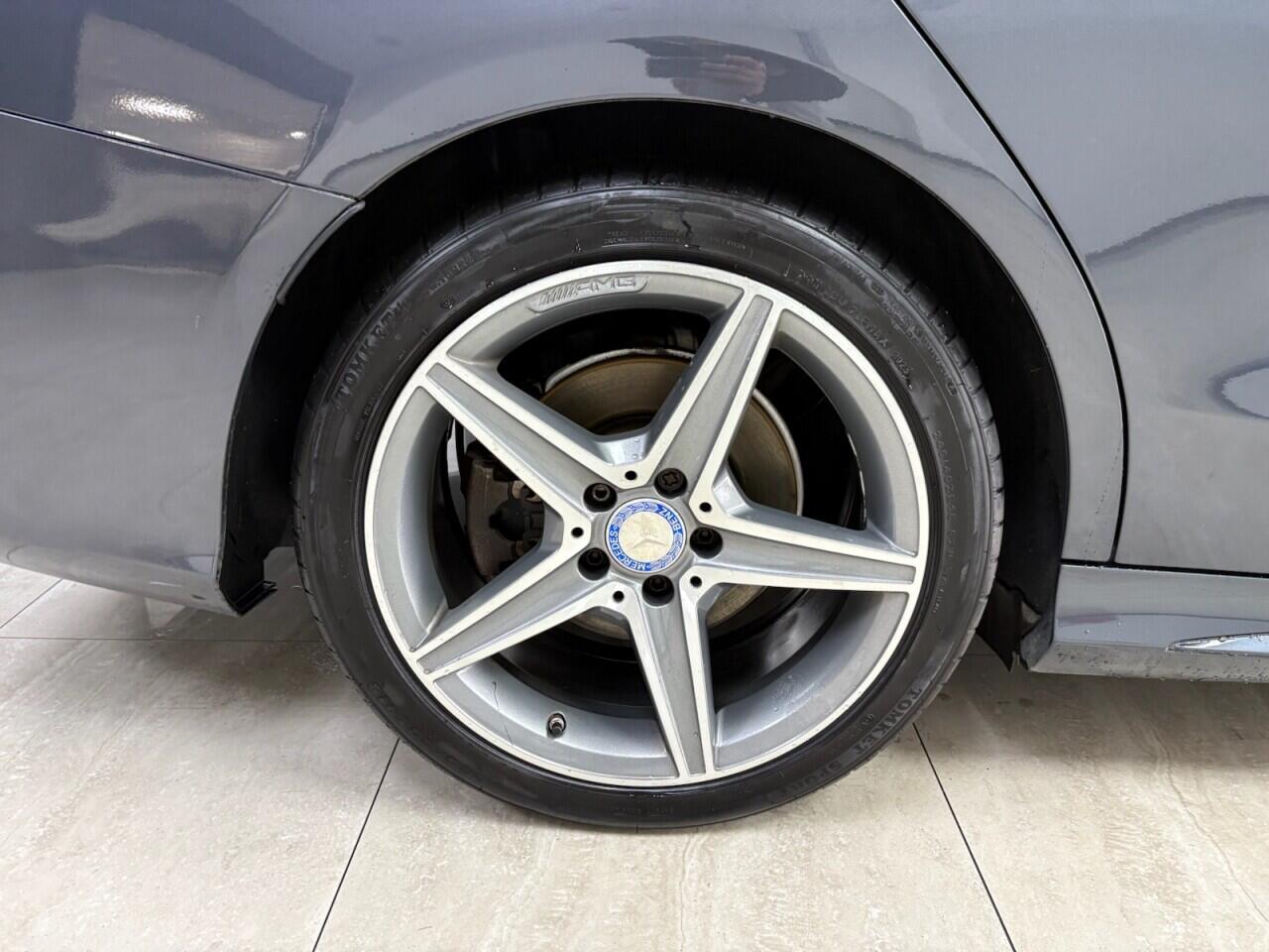Mercedes-Benz C-Class view 10