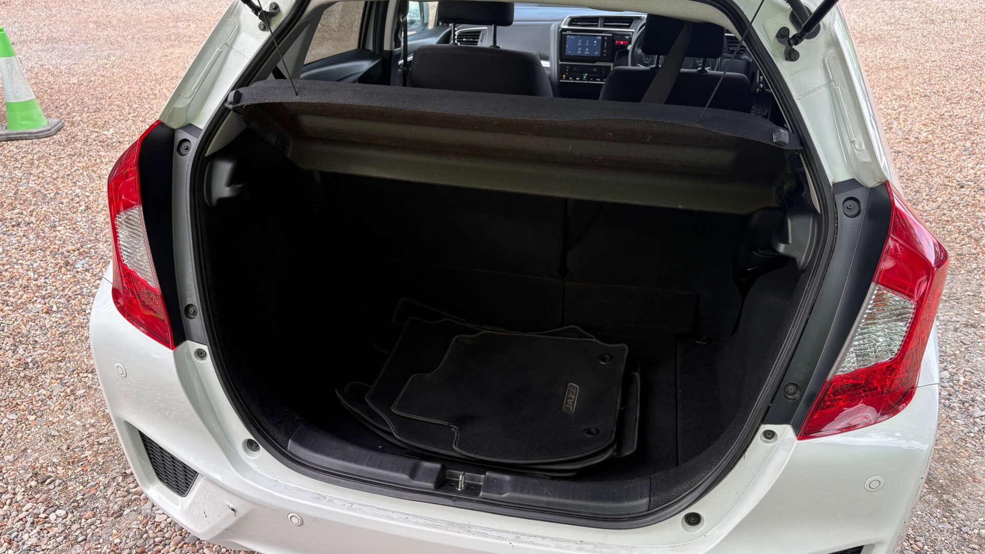 Honda Jazz view 41