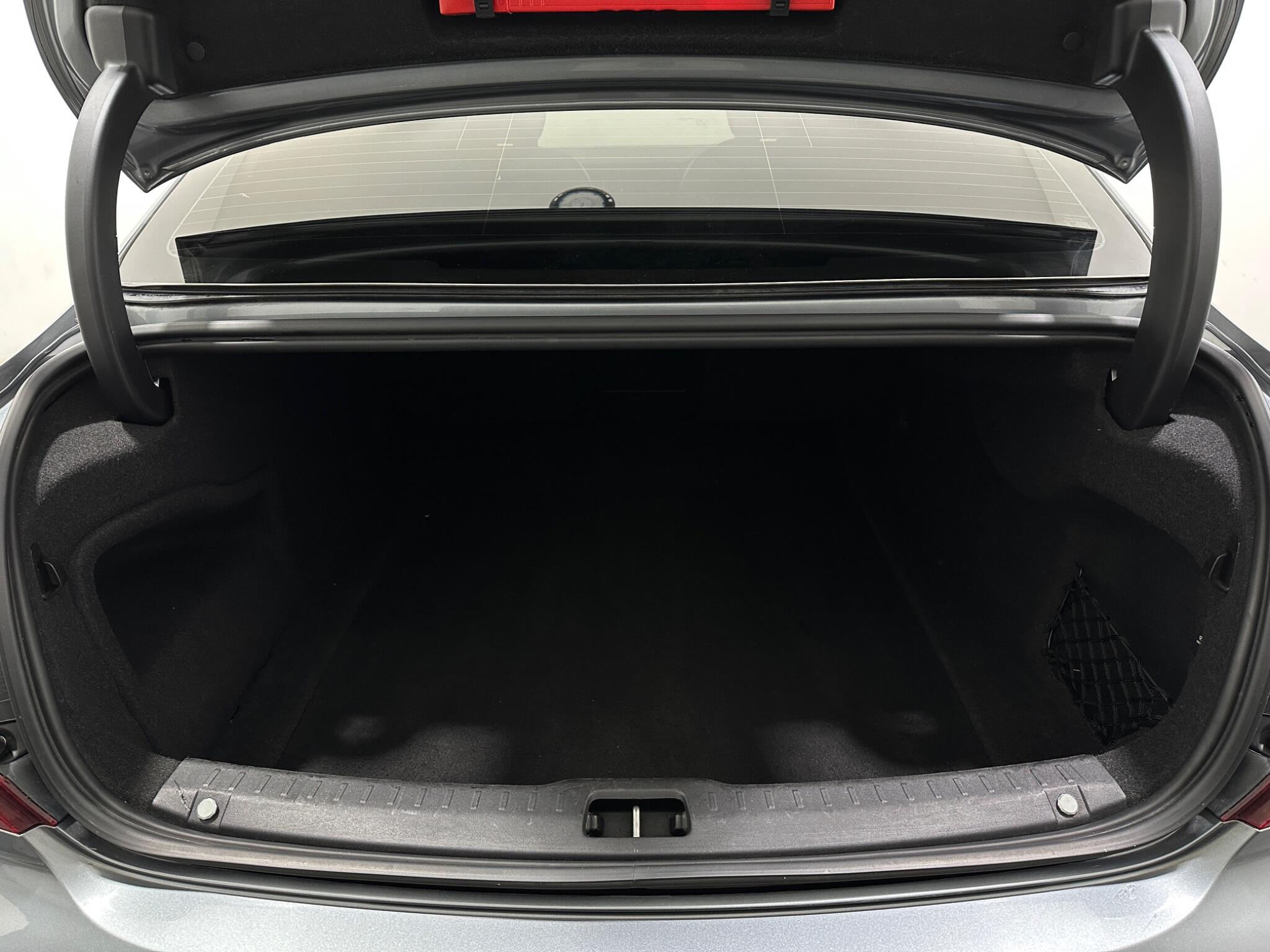 Volvo S90 view 46