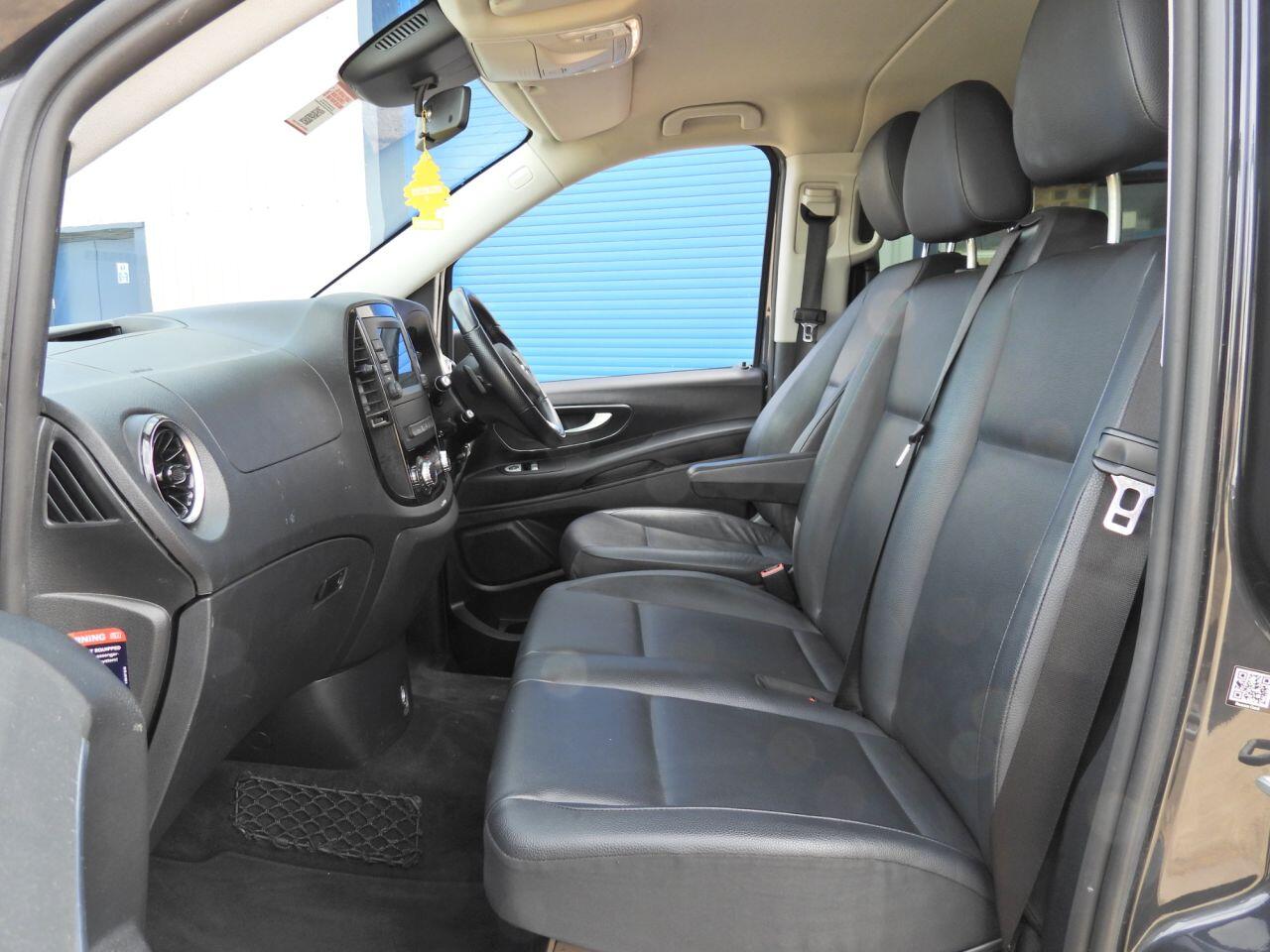Mercedes-Benz Vito view 11