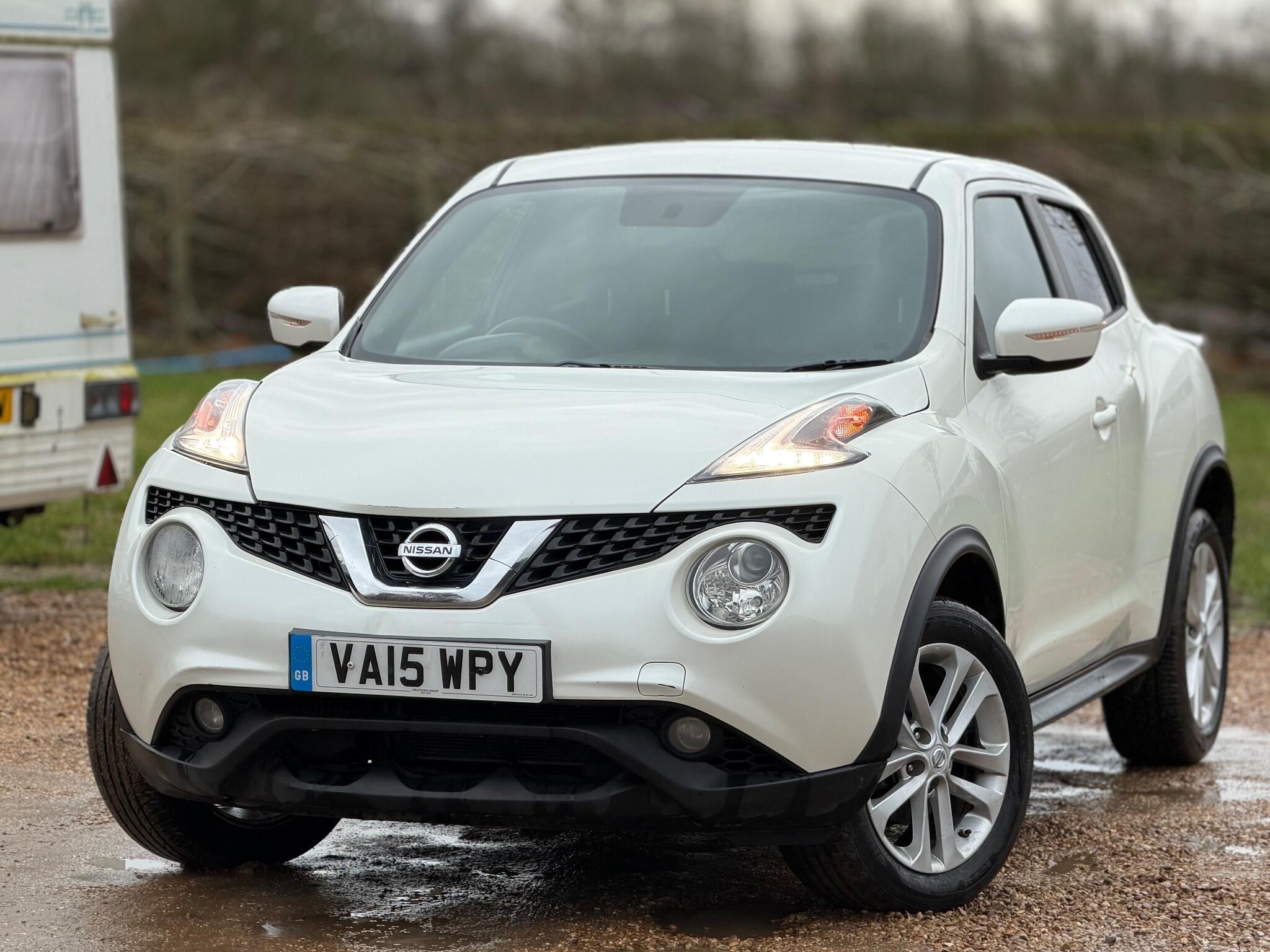 2015 Nissan Juke 1.2 DIG-T Acenta Premium Euro 6 (s/s) 5dr image 1