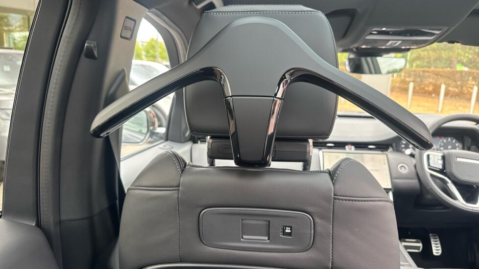 Land Rover Discovery Sport view 28