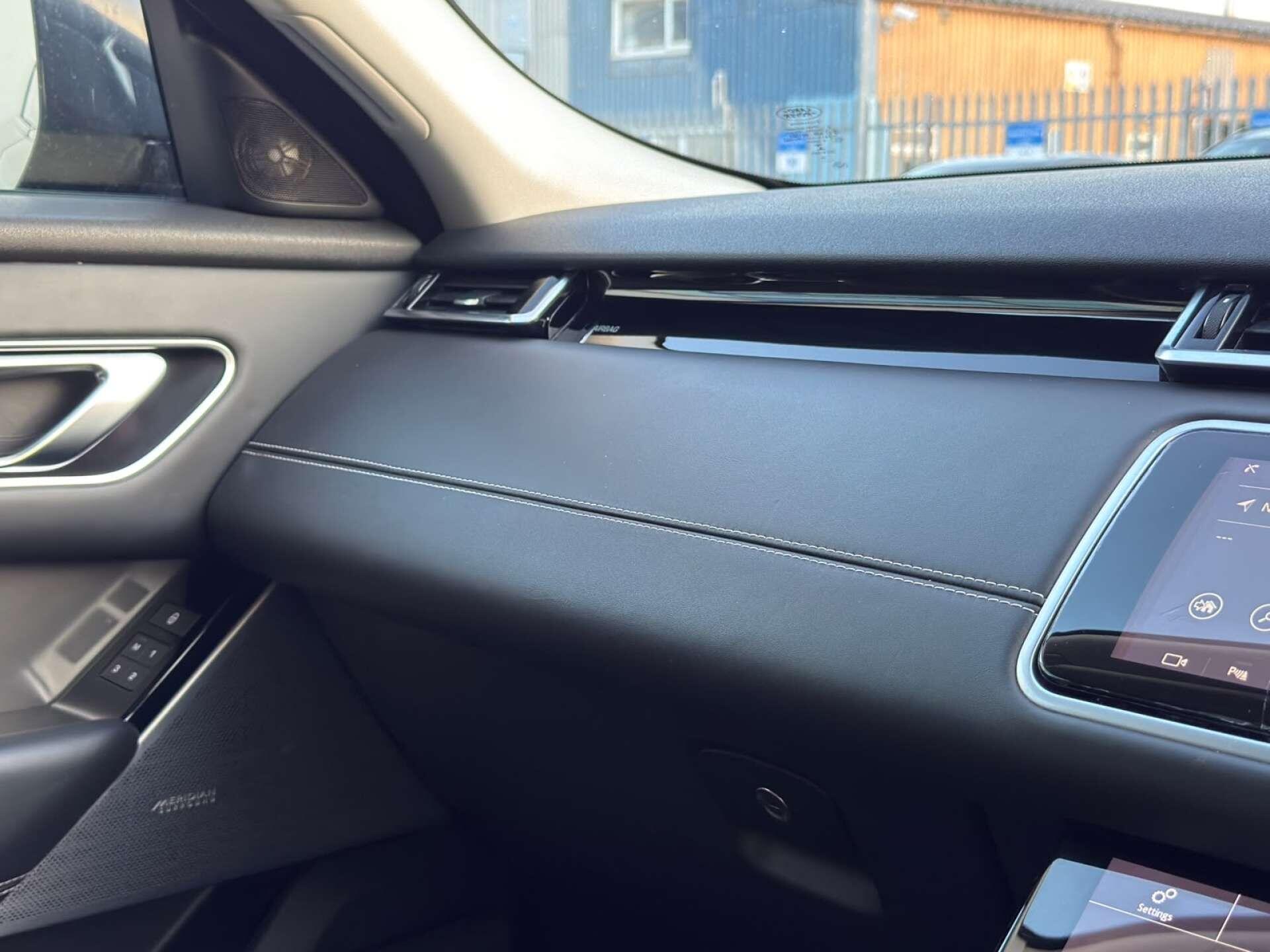 Land Rover Range Rover Velar view 59