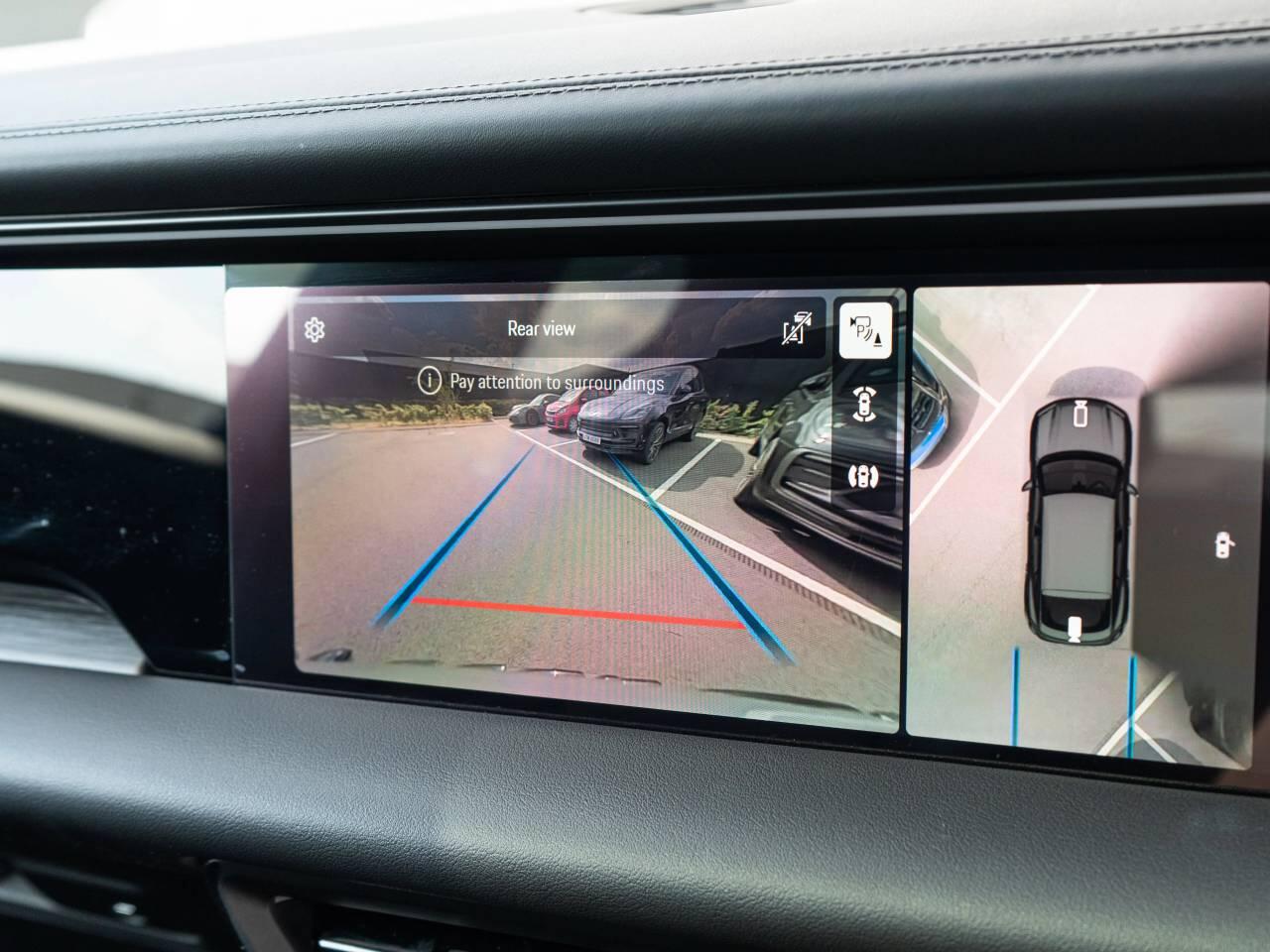 Porsche Macan view 29