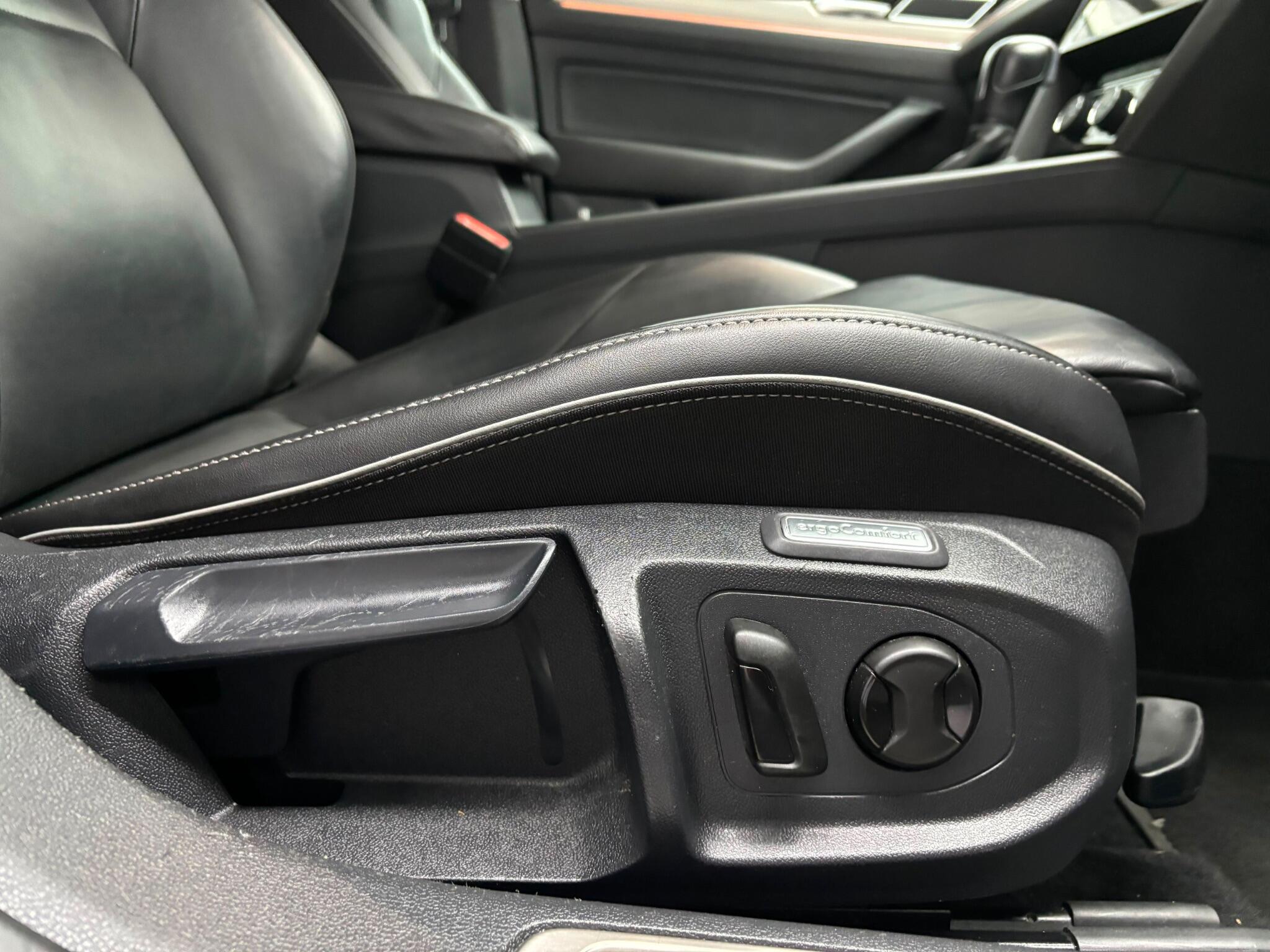 Volkswagen Arteon view 35