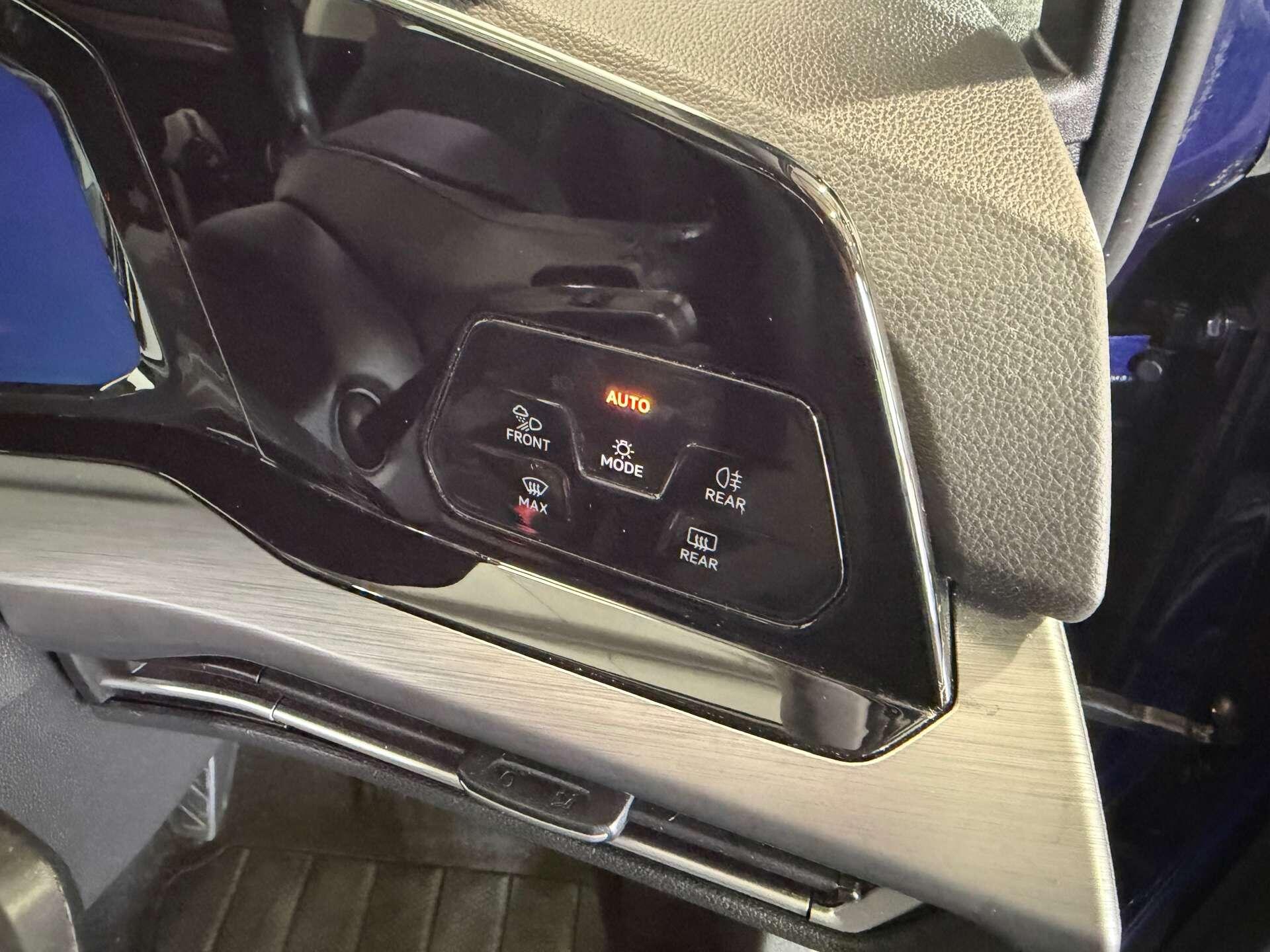 Volkswagen Golf view 16