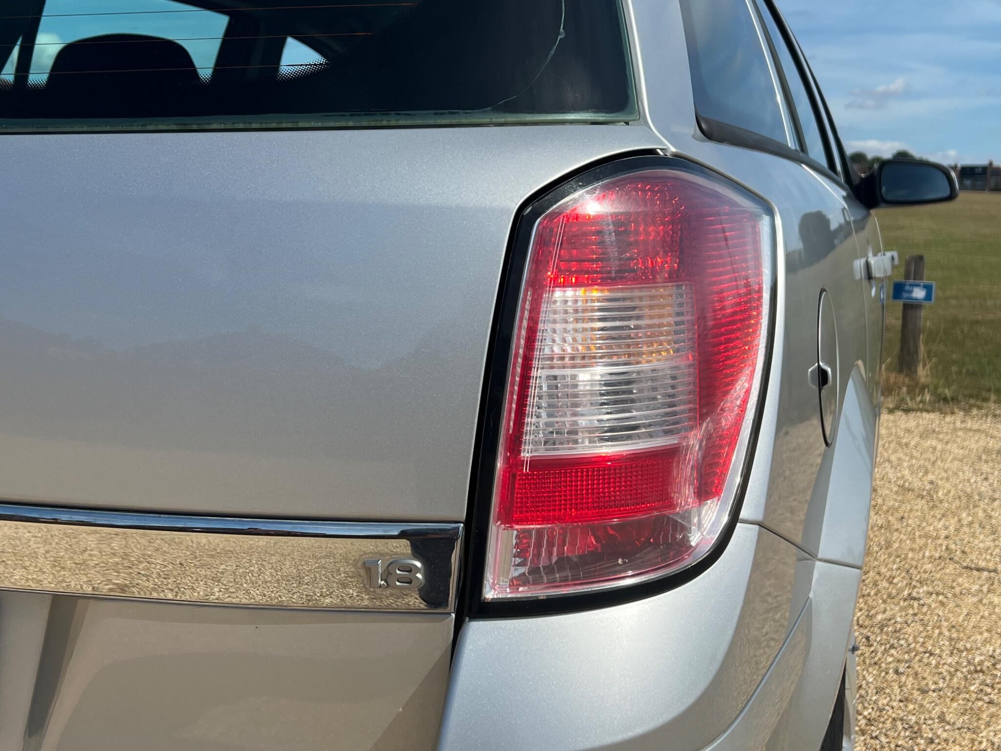 Vauxhall Astra view 11