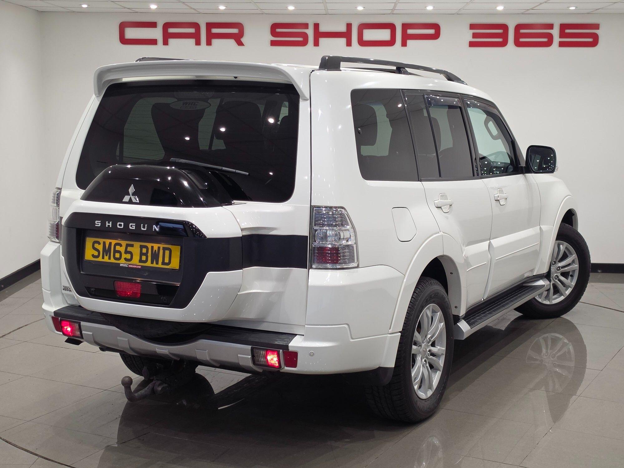 Mitsubishi Shogun view 7