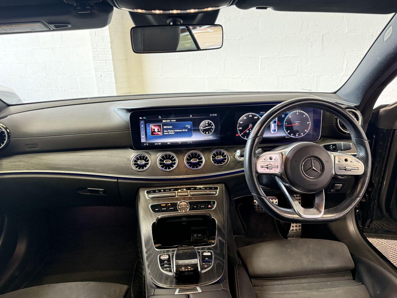 Mercedes-Benz E Class view 33