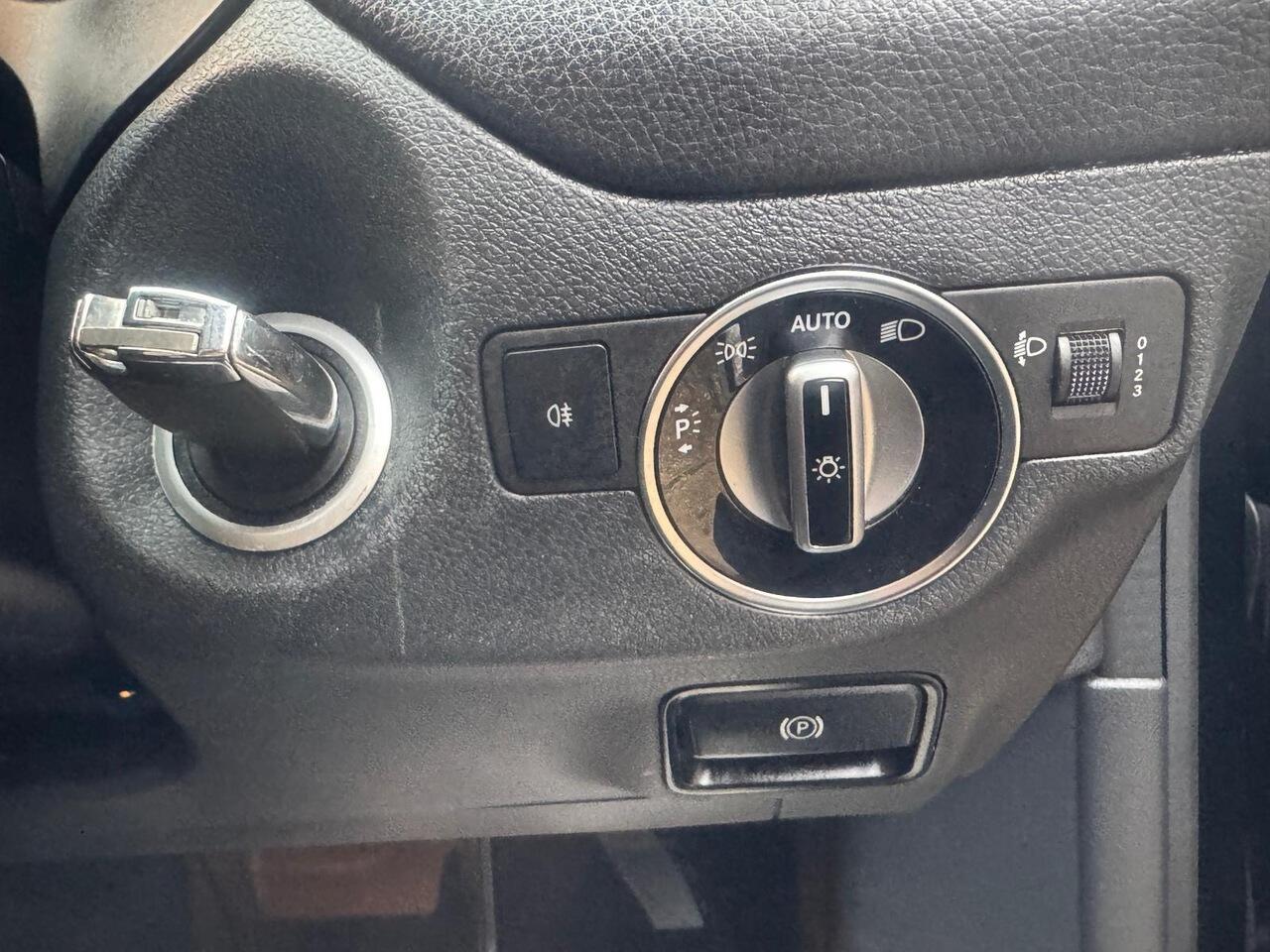 Mercedes-Benz Cla view 15