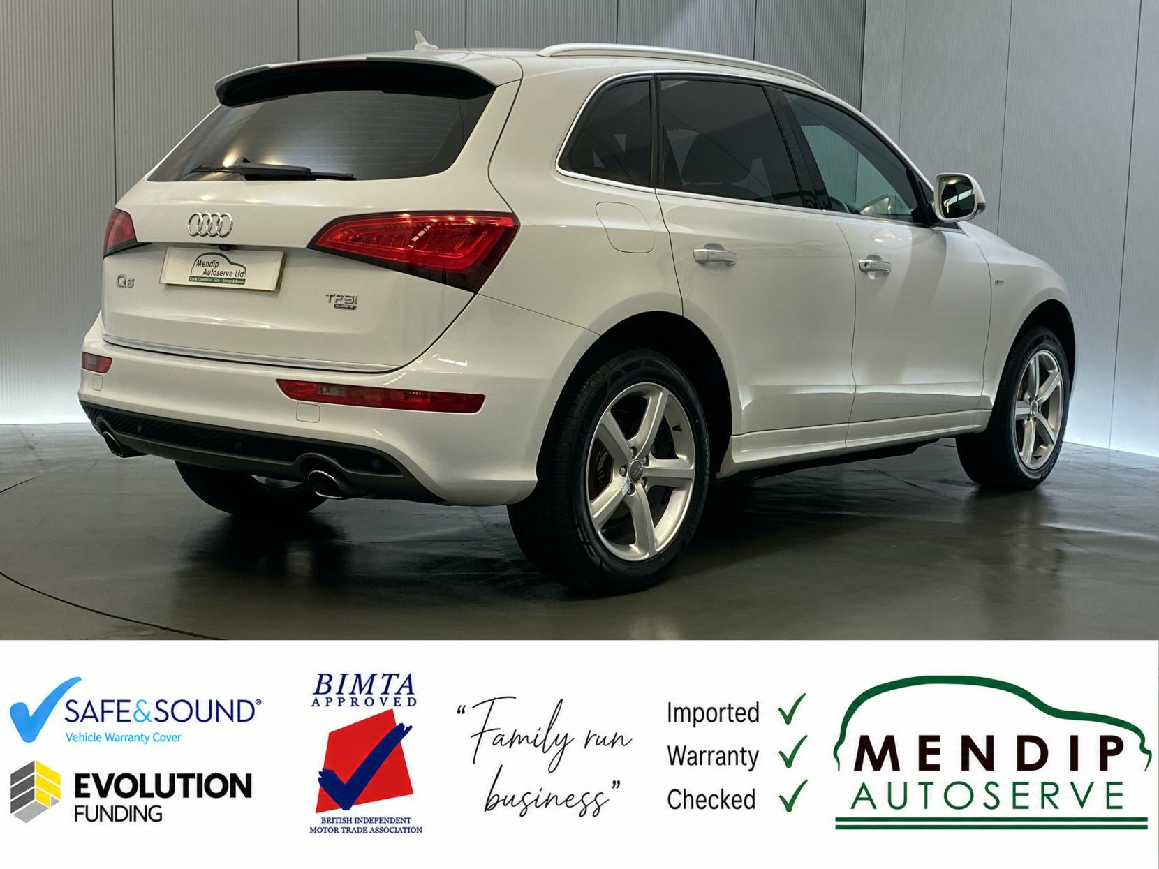 Audi Q5 view 14